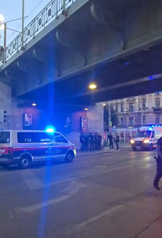 Heute.at - Doppelter Messer-Alarm in Wien! Männer niedergestochen