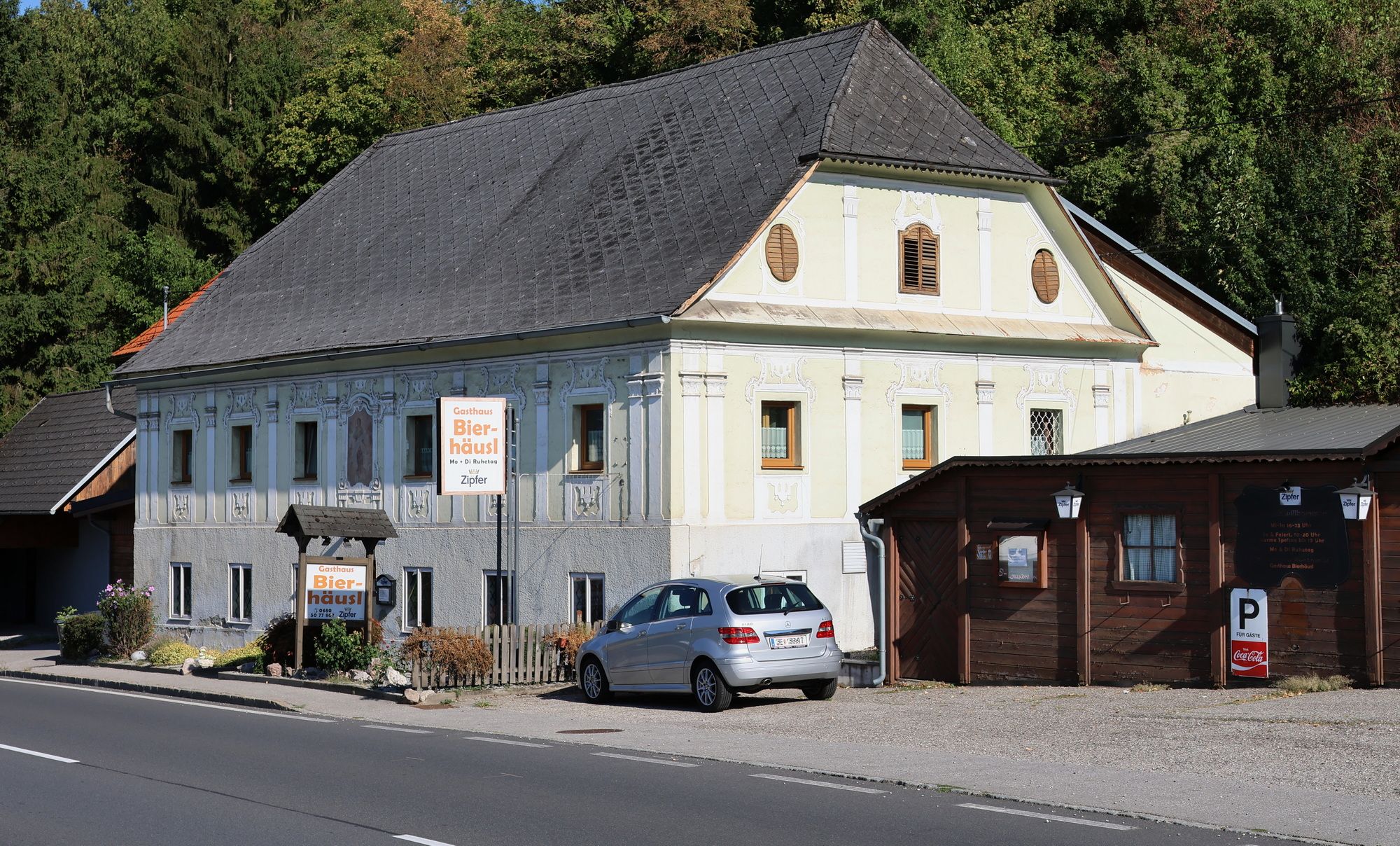 Heute macht das beliebte Wirtshaus noch einmal auf – es gibt einen großen Flohmarkt.
