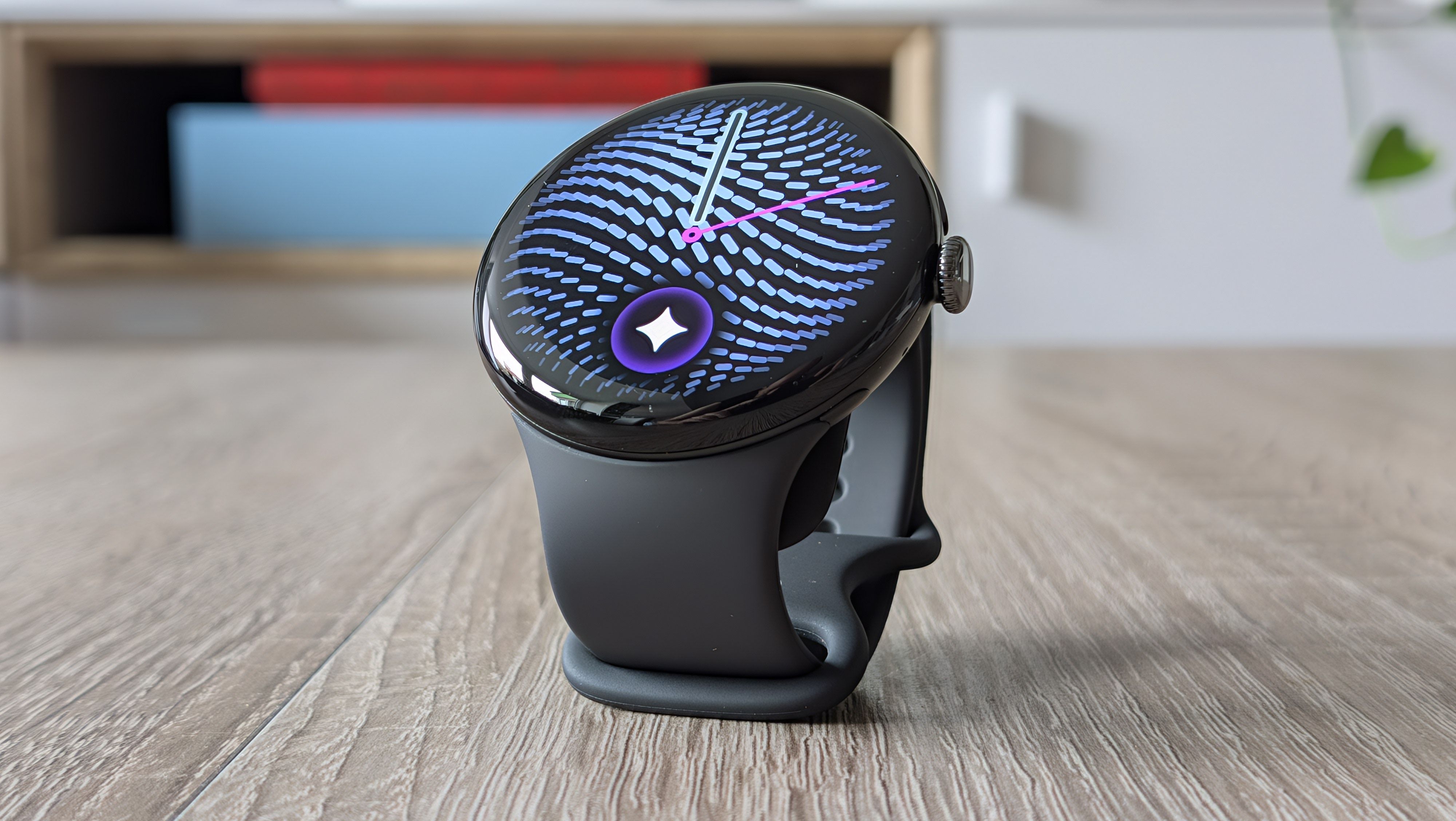 Google hat mit der Pixel Watch 5 ein rundum gelungenes und extrem vielseitiges Gesamtpaket geschnürt.