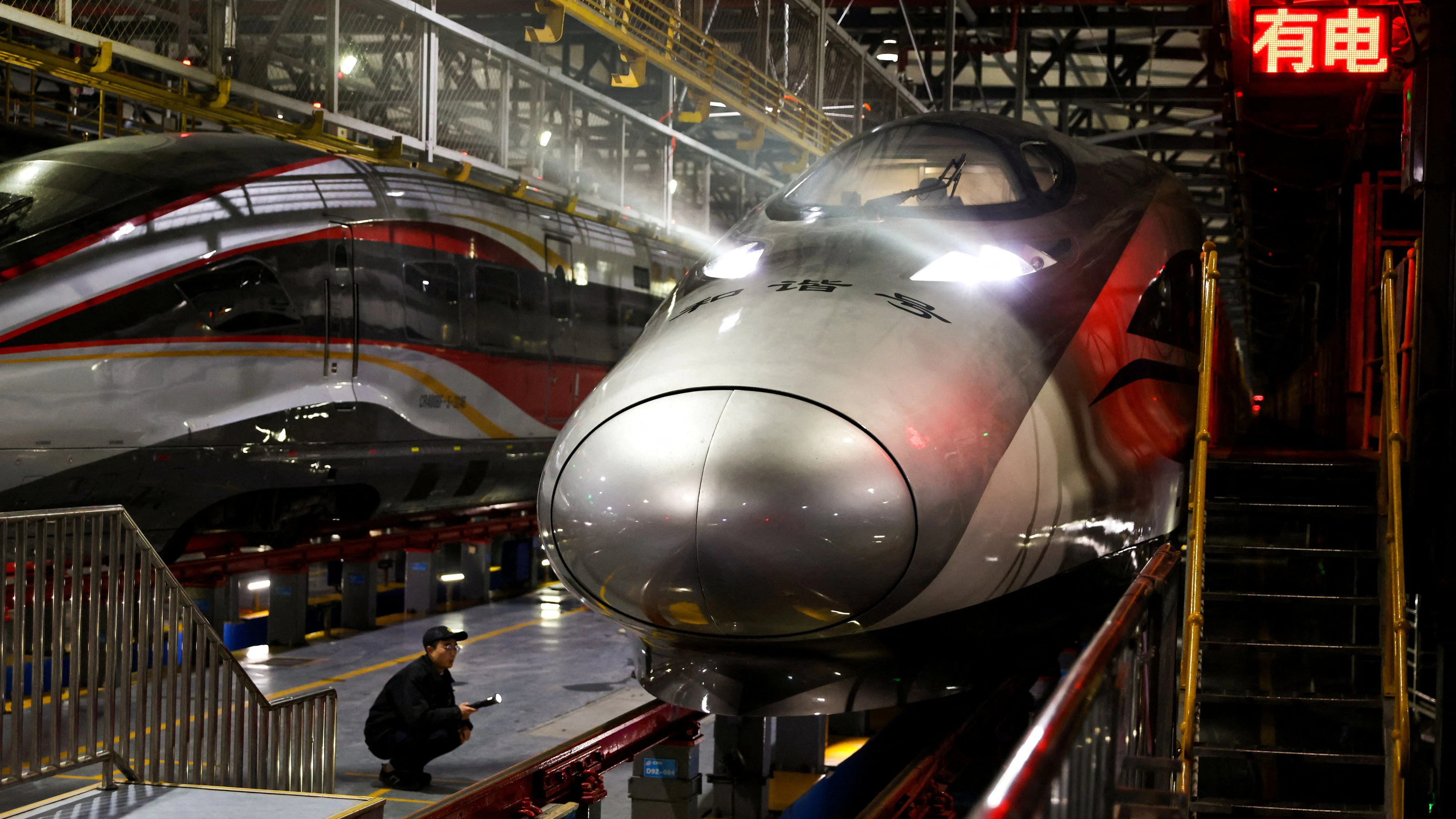 Heute.at - Experimenteller Zug rast in 5 Sekunden auf 800 km/h