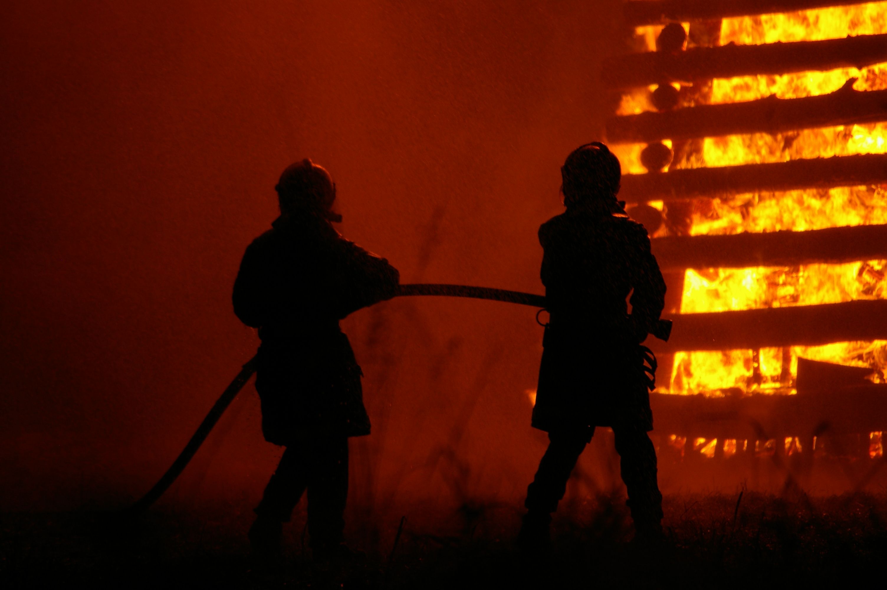 Der Brand alleine forderte acht Menschenleben.