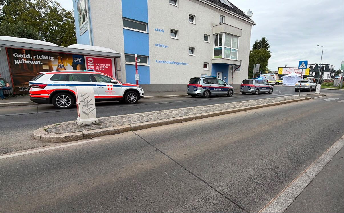 Heute.at - Tödlicher Unfall bei Wien – Frau von Lkw erfasst