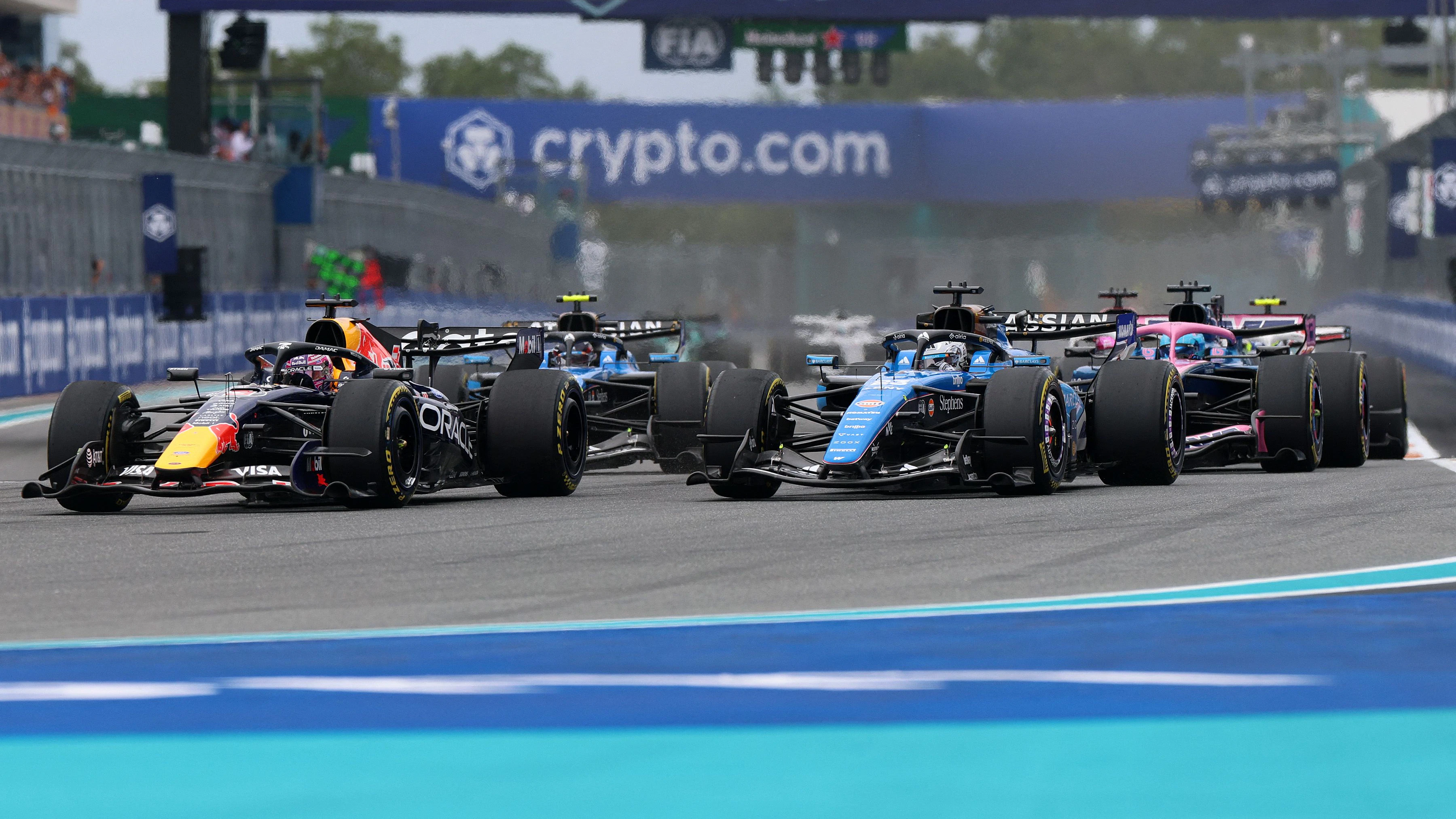 Alex Albon (r)
