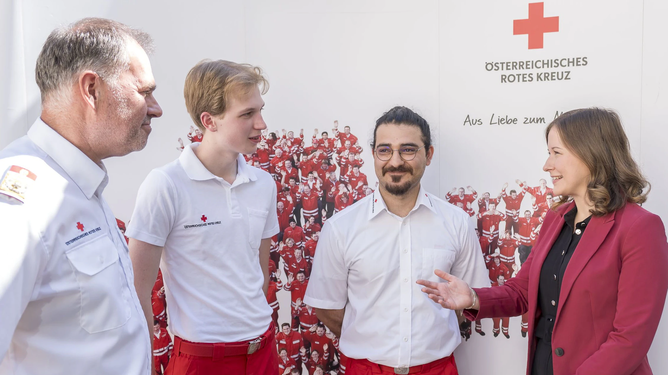 Heute.at - Wildwuchs beenden – Zivildienst-Streit spitzt sich zu