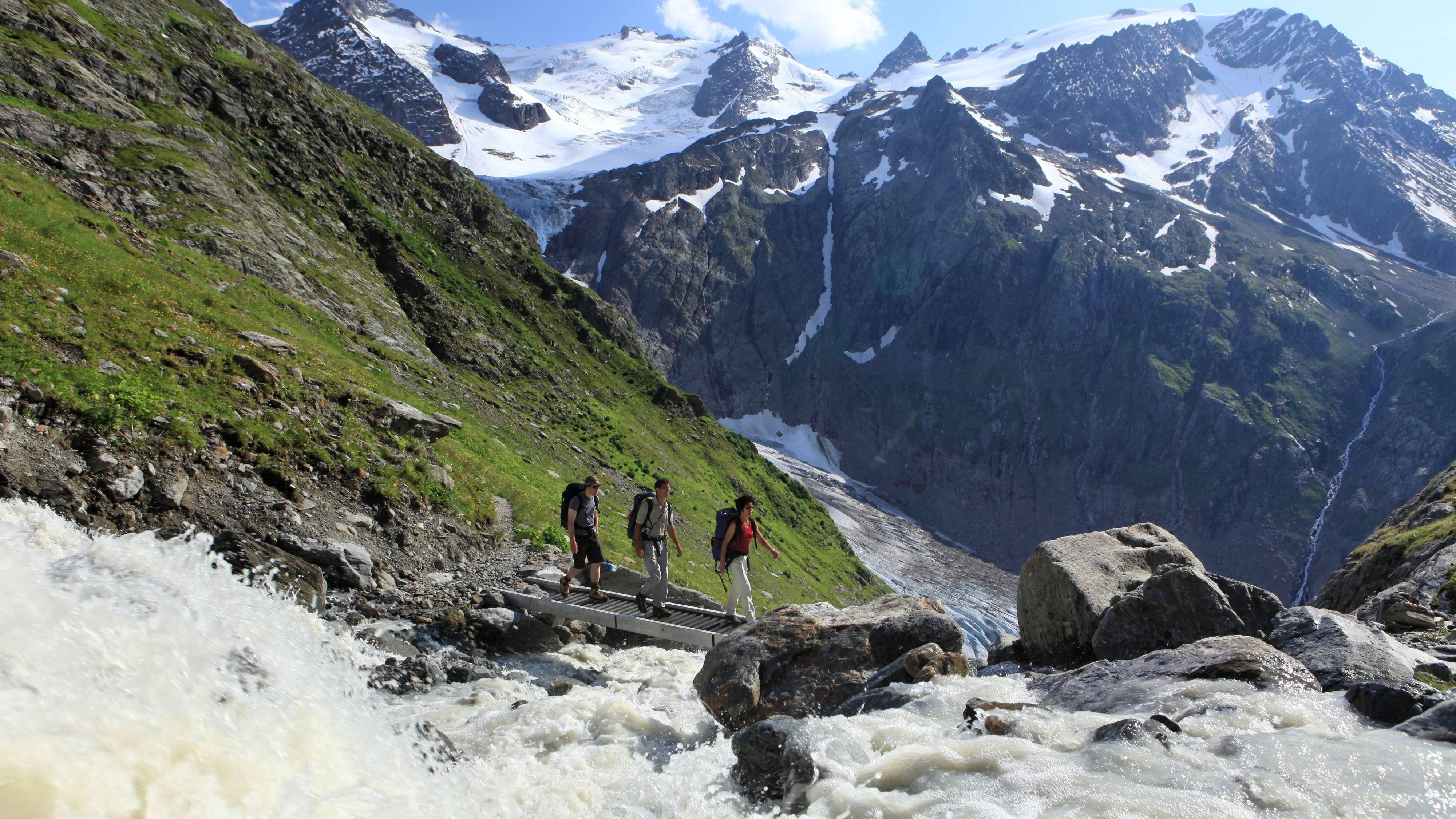 Triftgletscher Triftgletscher BE Switzerland !AUFNAHMEDATUM GESCHÄTZT! model released Symbolfoto *** Trift glacier Trift glacier BE Switzerland RECORDING DATE APPRECIATED model released Symbolfoto  