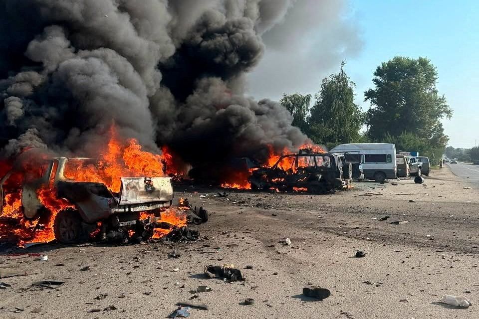 Bilder eines russischen Angriffs auf Charkiw.