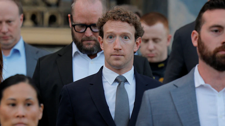 Social-Media-Sucht gegen Meinungsfreiheit – das sind die Gegenpole im größten Prozess, der je gegen einen der US-Tech-Riesen stattgefunden hat. 29 Bundesstaaten klagen Meta, den Konzern hinter Facebook und Instagram. Streitwert: bis zu 1,4 Billionen Dollar.
