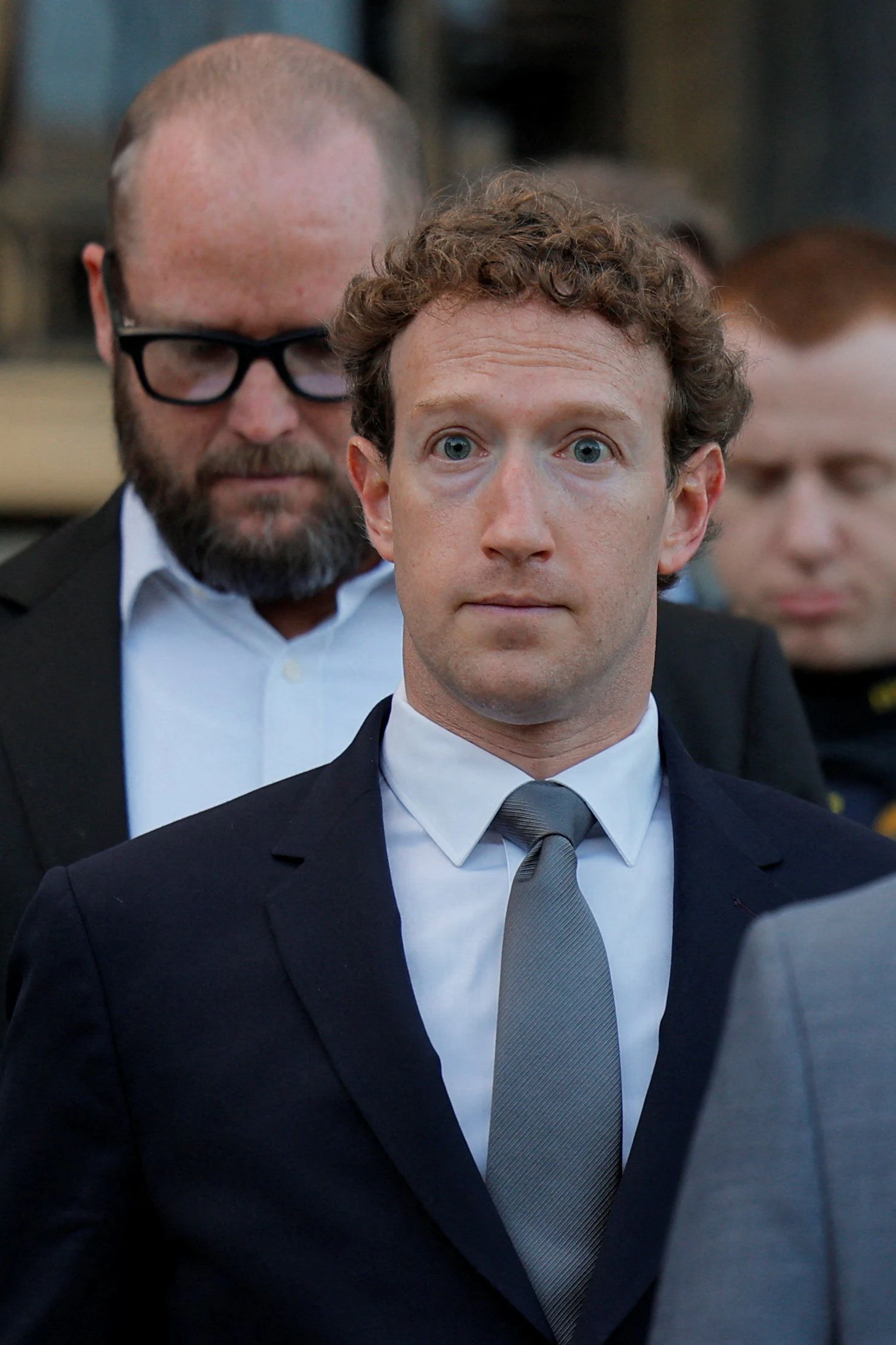 Schon wieder vor Gericht: Meta-CEO Mark Zuckerberg, hier im Februar 2026 nach seiner Aussage in einem Verfahren gegen Meta und YouTube-Mutter Google, wegen des schädlichen Einflusses ihrer Plattformen auf die psychische Gesundheit von Kindern