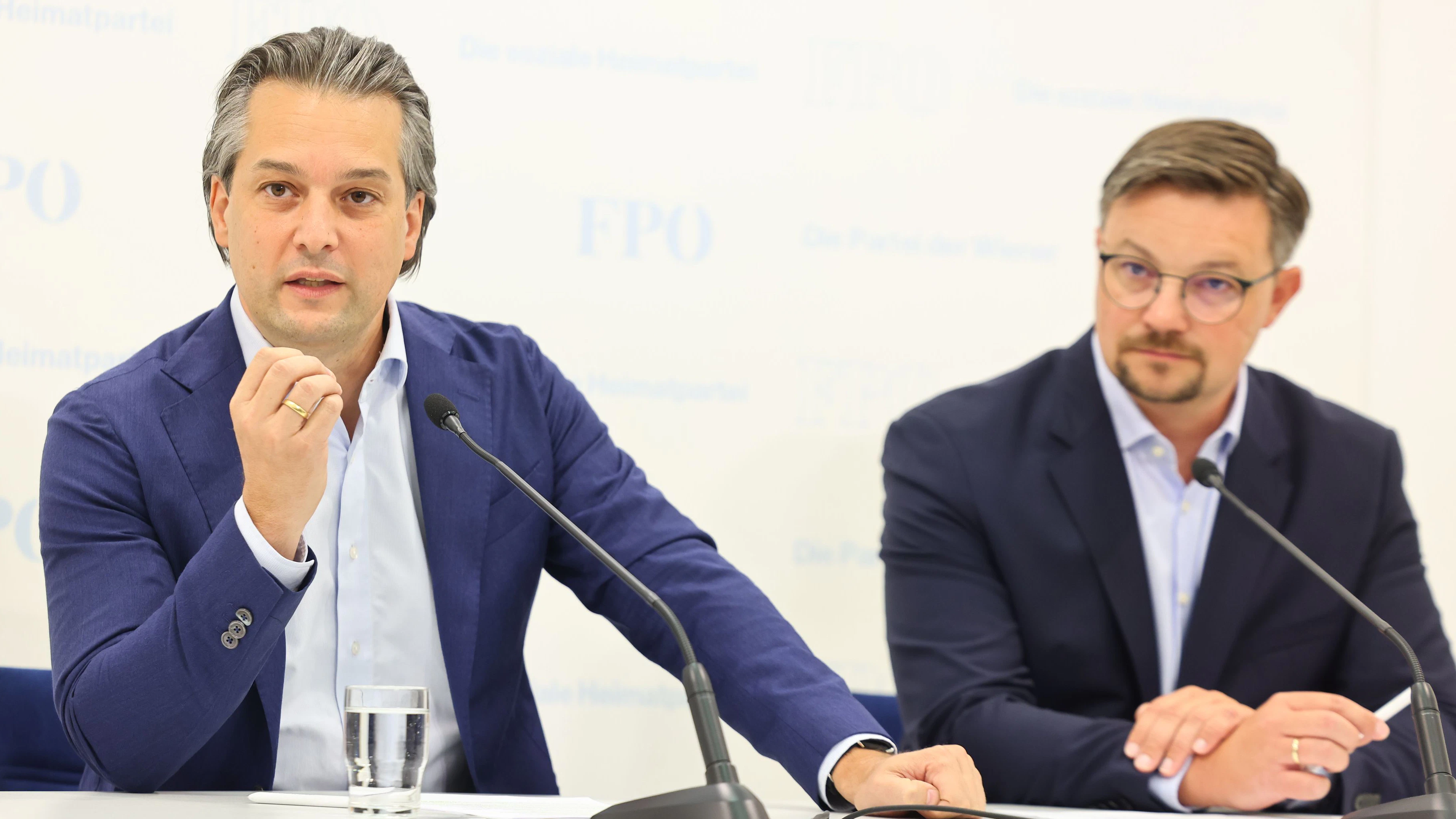 Heute.at - 1.500 Euro mehr! FPÖ fordert Zulage für Polizei