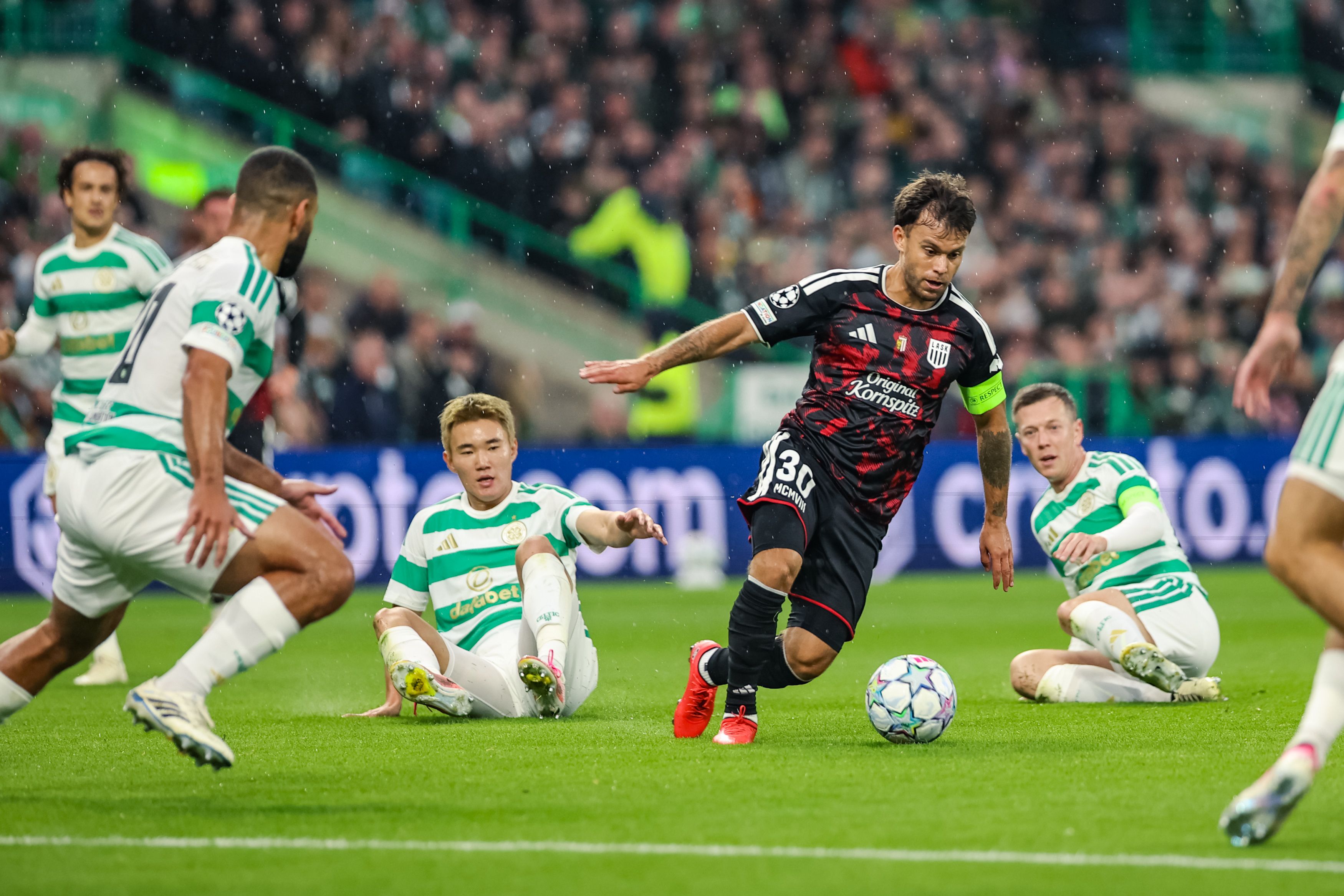 Sascha Horvath gegen Celtic