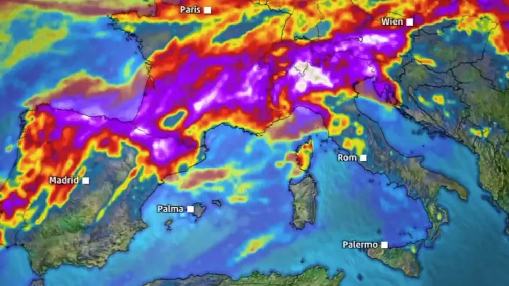 Heute.at - Extreme Unwetter! Wien liegt mitten in Superzellen-Zone