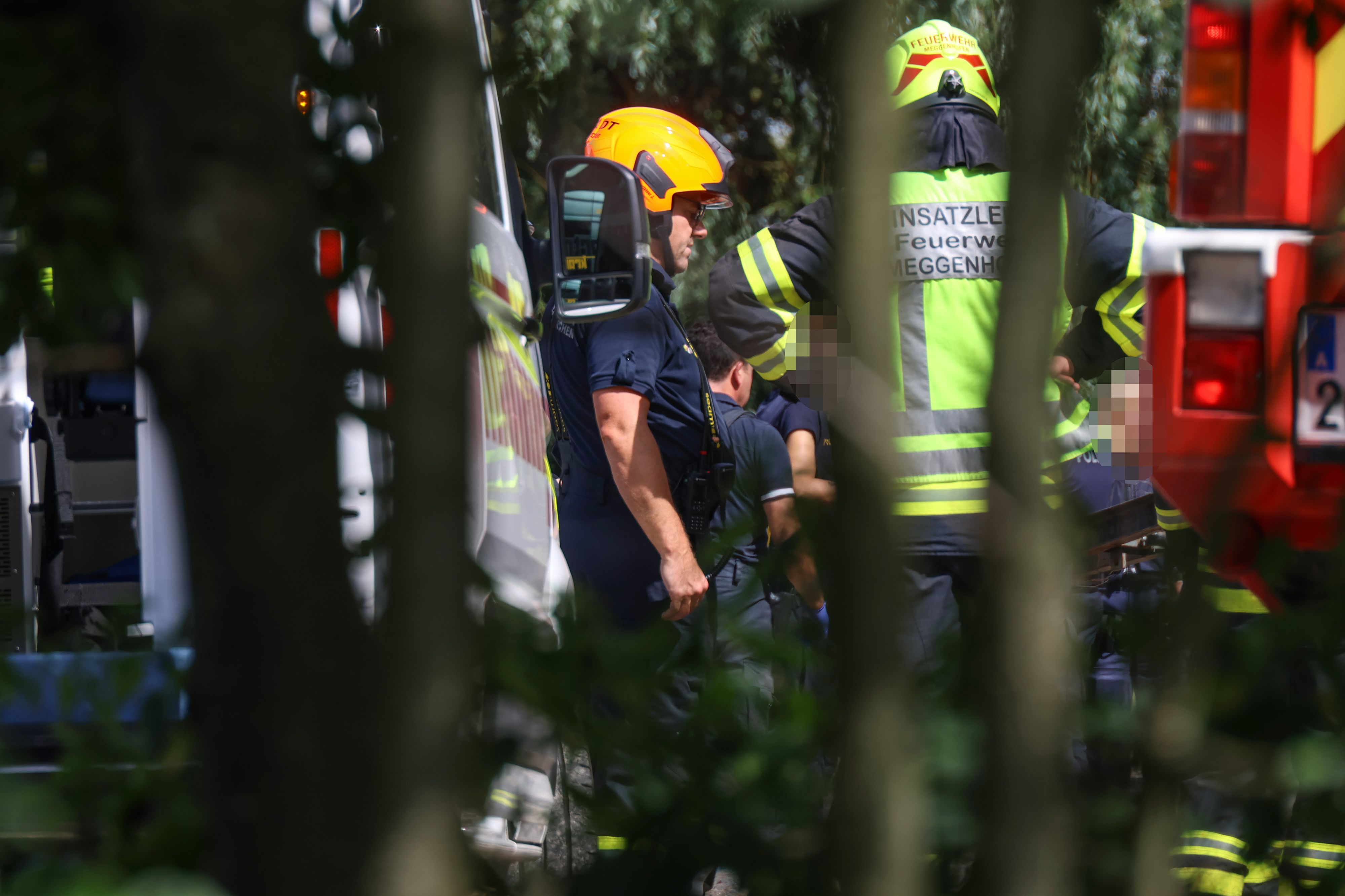 Dramatischer Kampf um das Leben des Arbeiters.