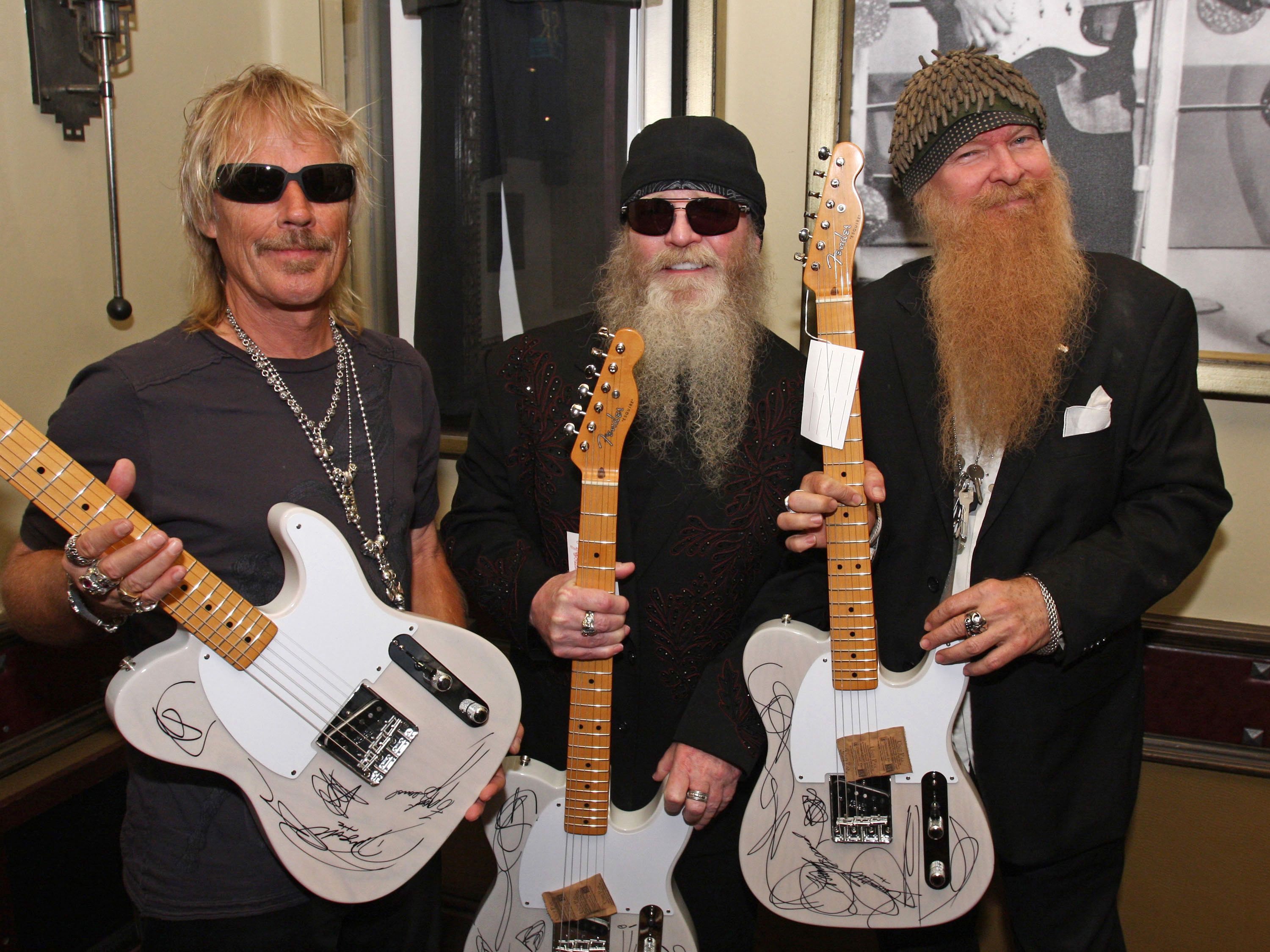 Die ZZ-Top-Mitglieder Frank Beard, Dusty Hill und Billy Gibbons präsentieren am 23. Juni 2008 im Hard Rock Cafe in Houston ihre Konzert-DVD „Live from Texas“.