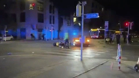 Heftige Kollision in Wien – Biker schwer verletzt