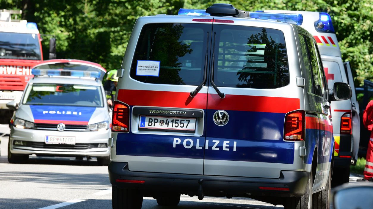 Die Ermittlungen der Polizei laufen.