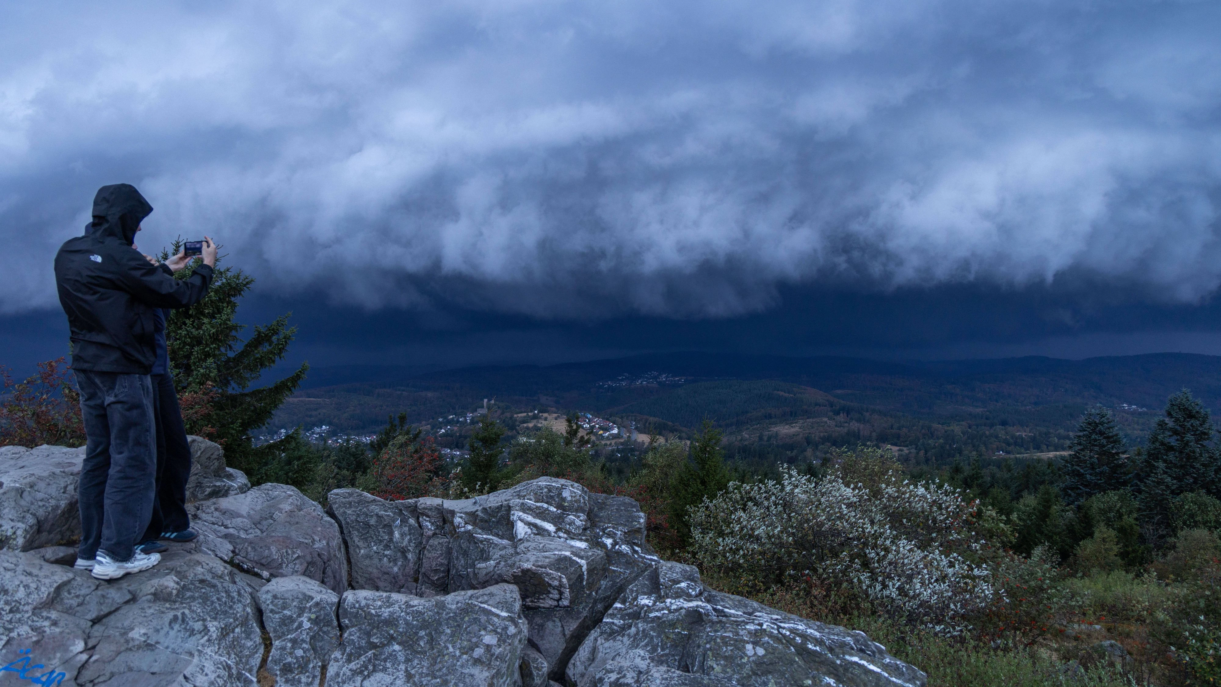 Heute.at - Heftige Gewitter – Meteorologe warnt jetzt alle