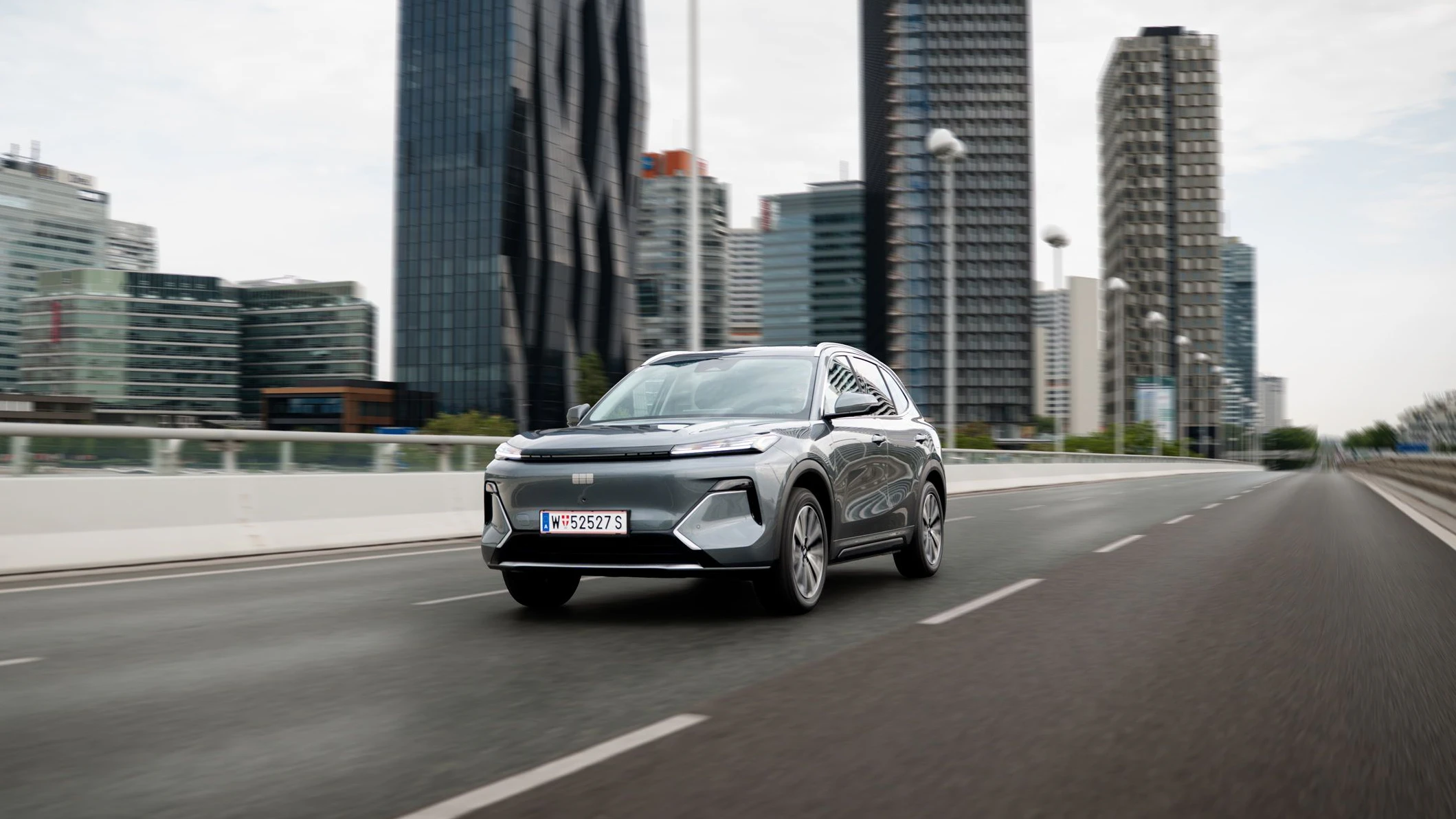 Geely E5 und Starray EM-i