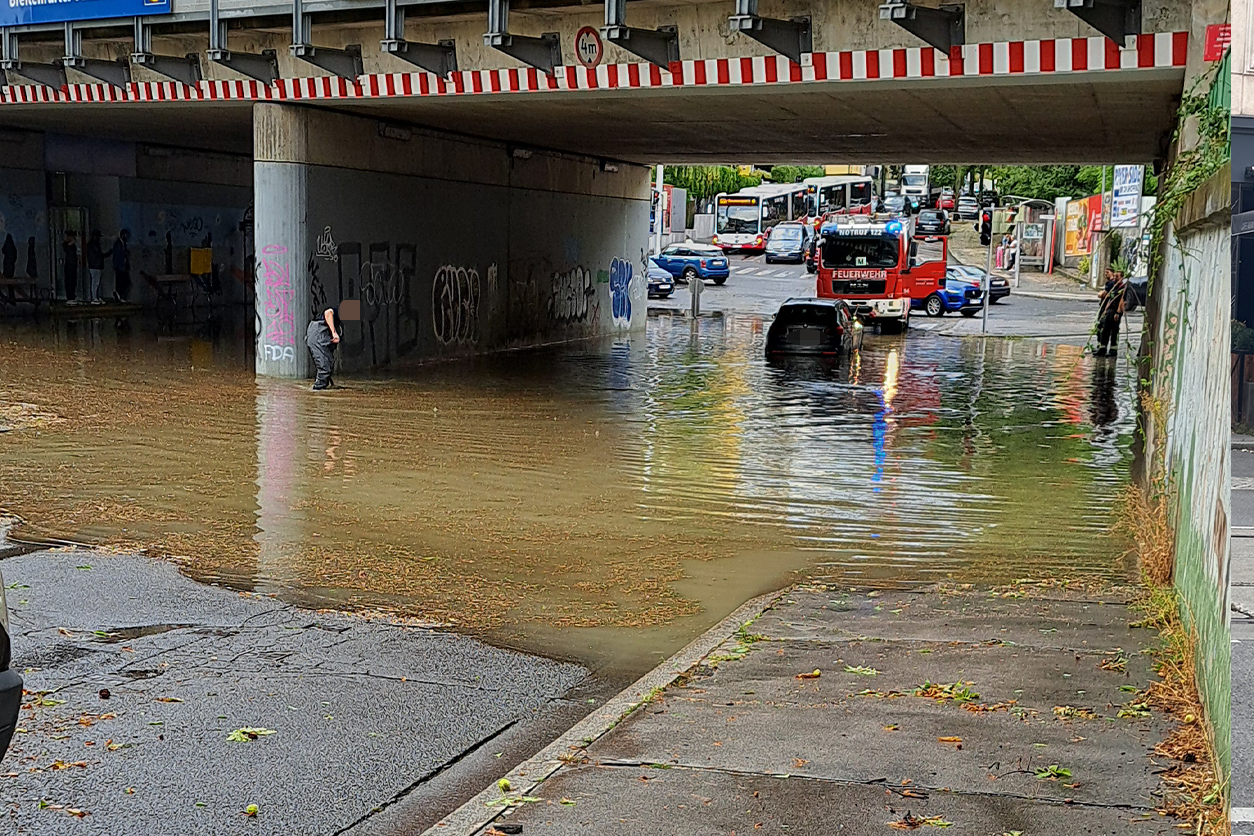 Die Wassermassen sorgten für einen Einsatz der Wiener Berufsfeuerwehr.