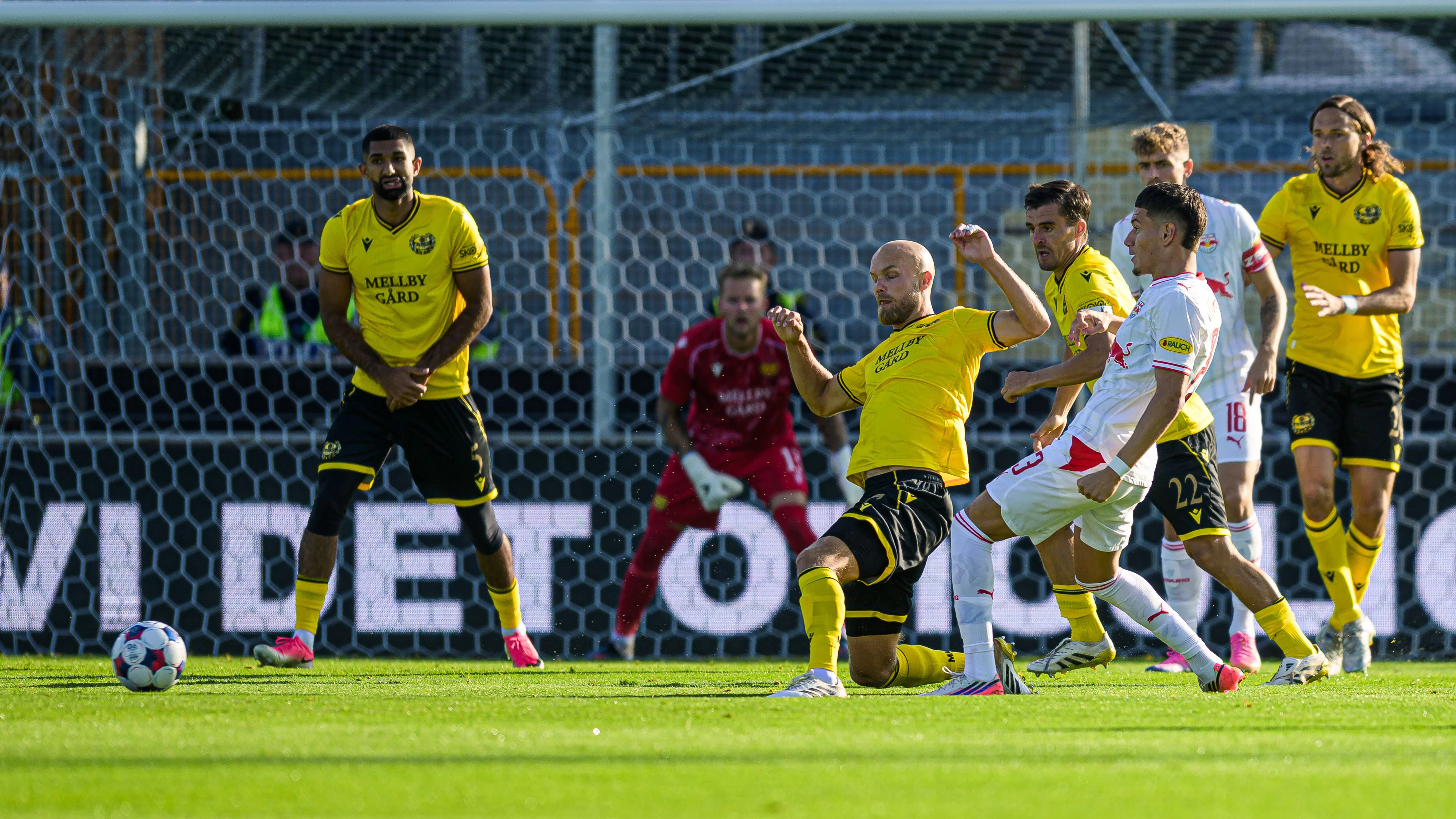 Heute.at - Salzburg mit Last-Minute-Sieg in Schweden