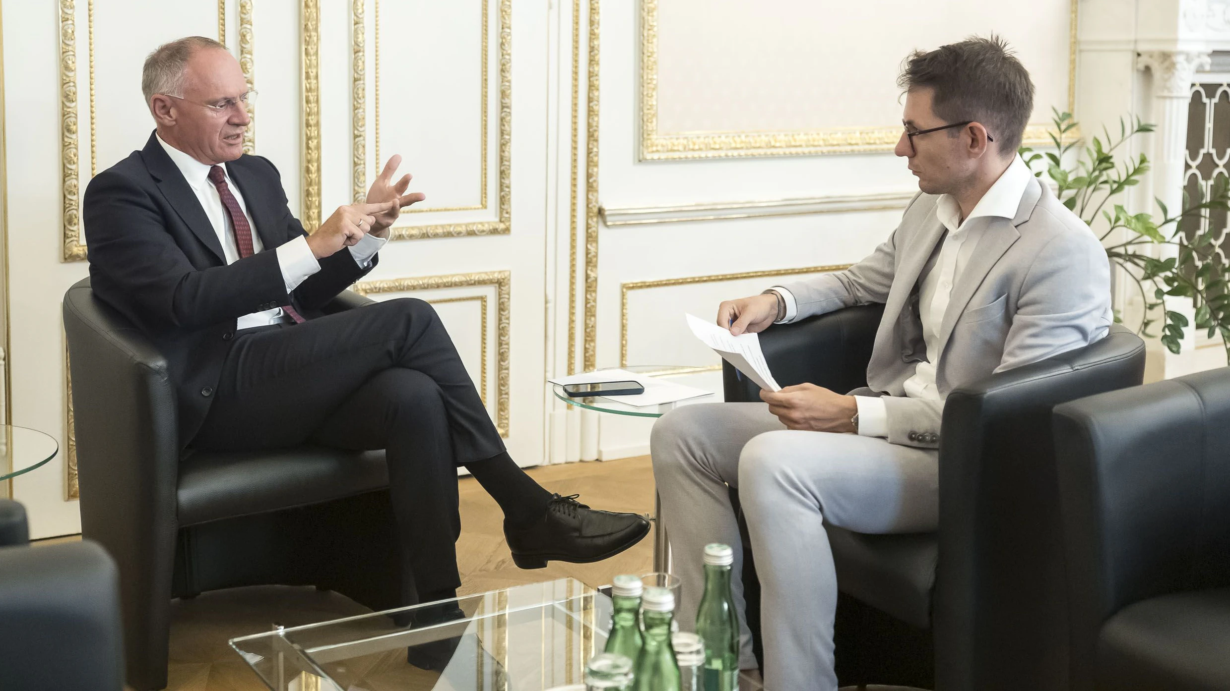 Innenminister Gerhard Karner im Interview mit "Heute"-Chefredakteur Clemens Oistric