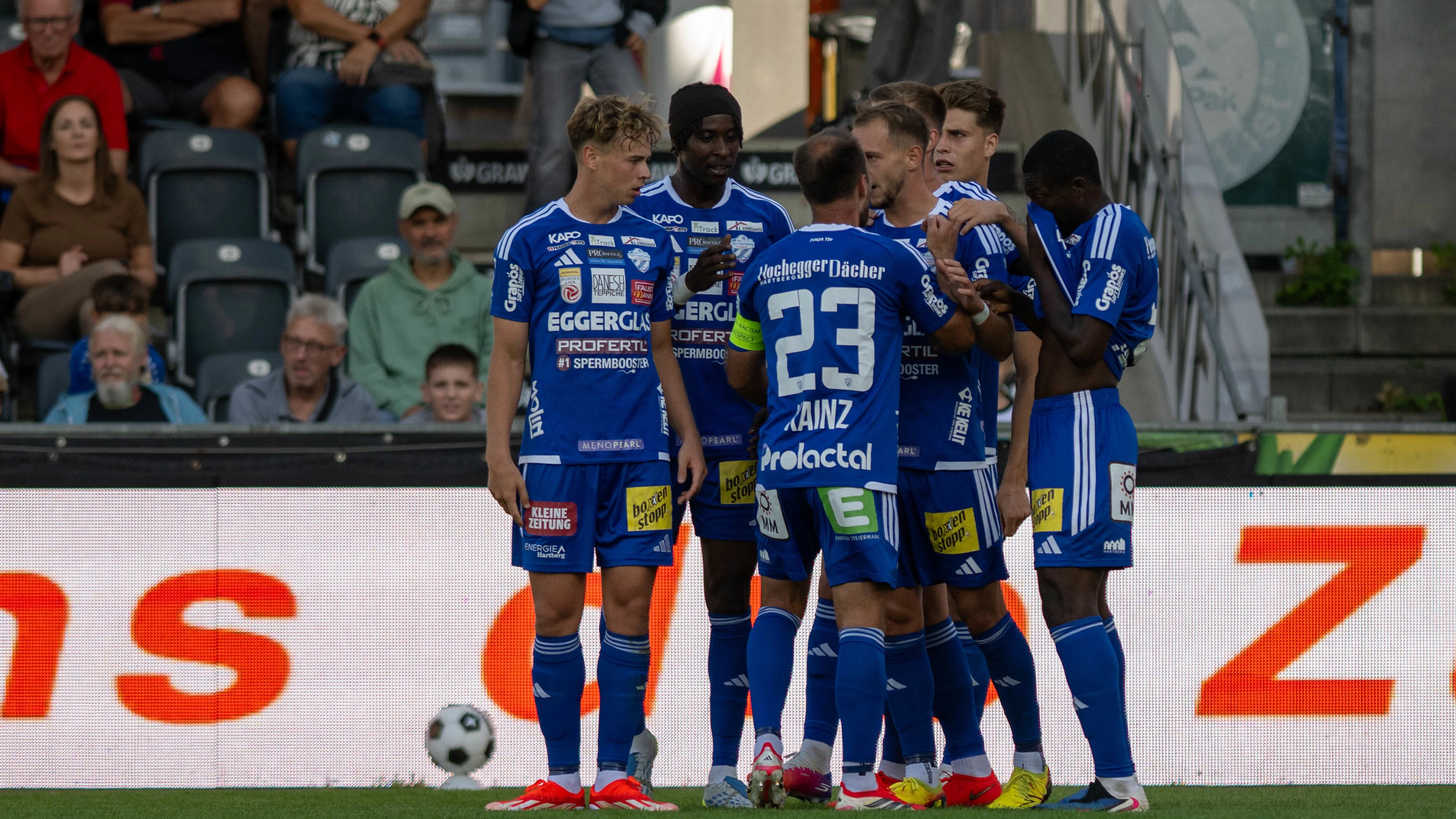 ALTACH,AUSTRIA,22.AUG.26 - SOCCER - ADMIRAL Bundesliga, SCR Altach vs TSV Hartberg. Image shows the rejoicing of Hartberg. Photo: GEPA pictures/ Oliver Lerch