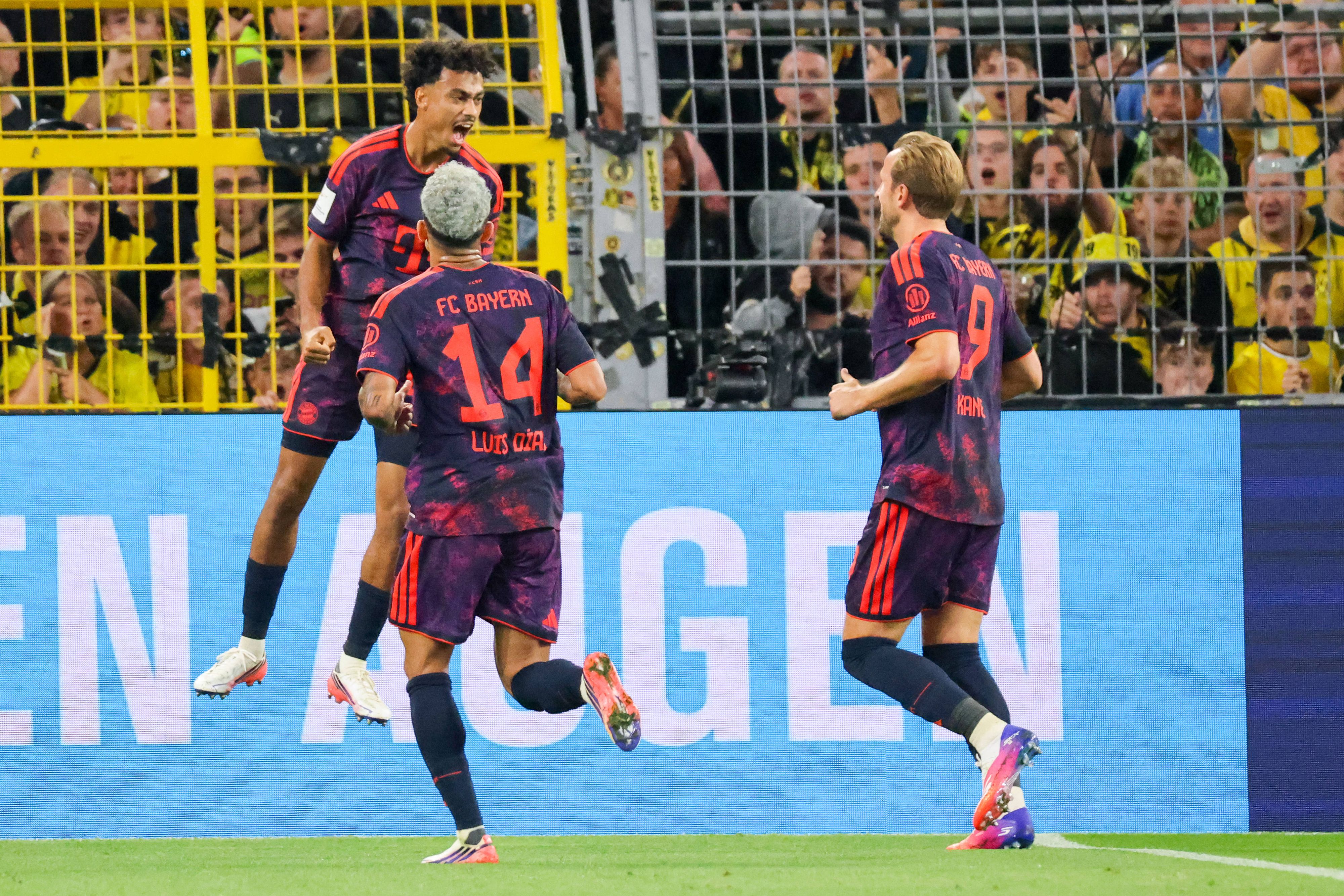 Die Bayern jubeln.