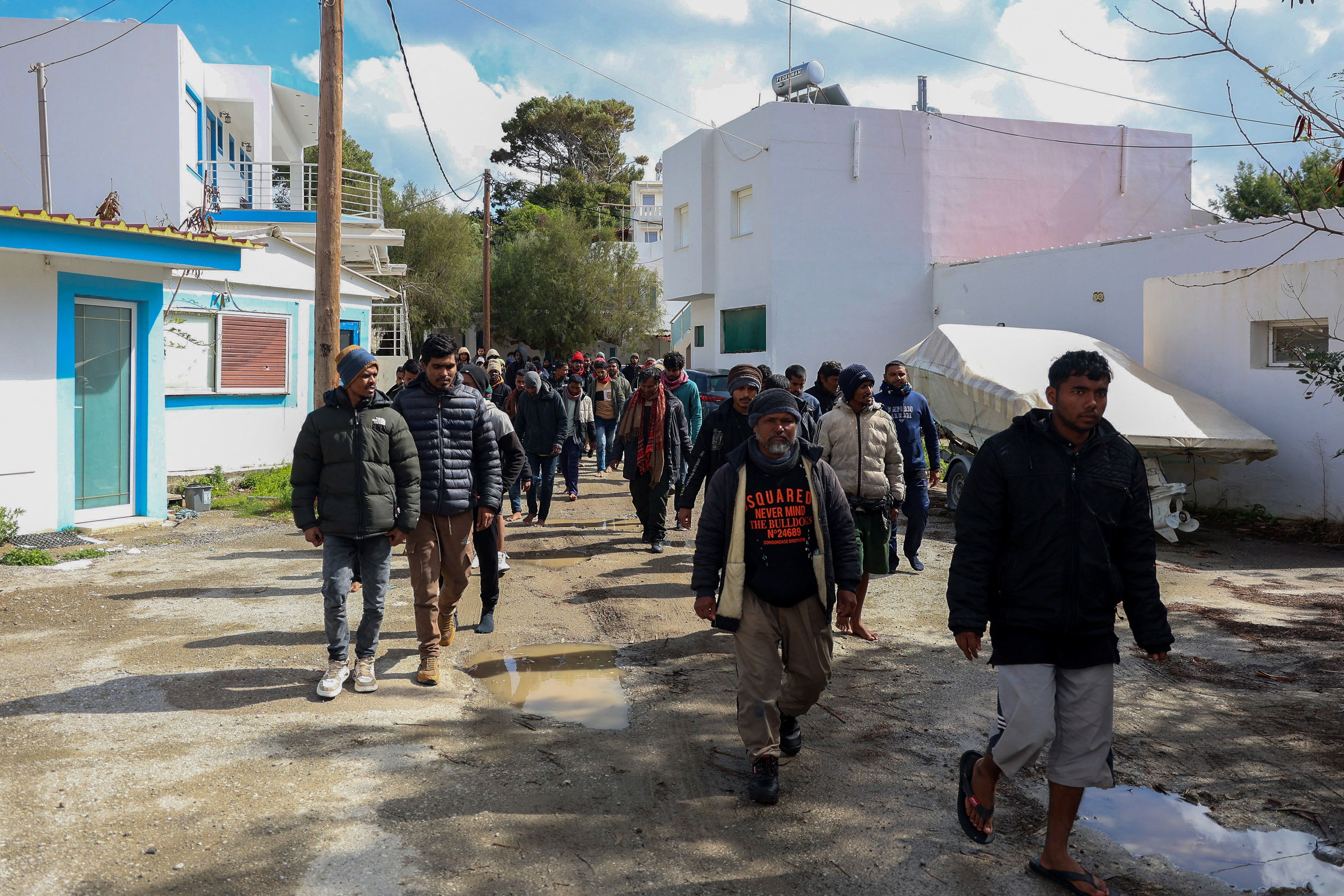Nach ihrer Rettung sollen die Migranten nun auf Samos und Lesbos untergebracht werden. Archivbild. 