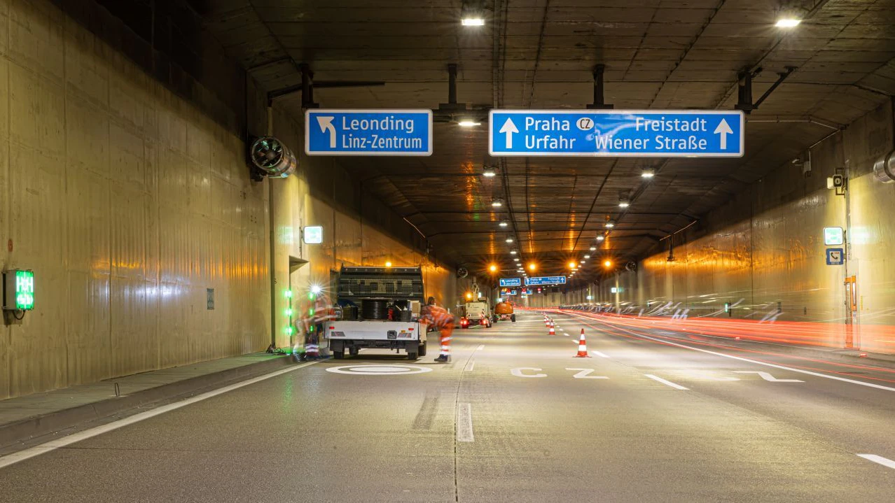Die LEDs im Tunnel sind laut Asfinag schon rund 20 Jahre alt.