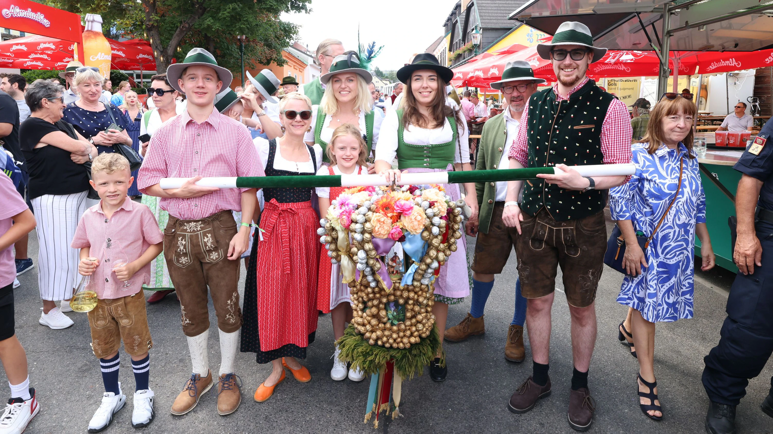 Heute.at - Über 100.000 Besucher! Ansturm auf Neustifter Kirtag