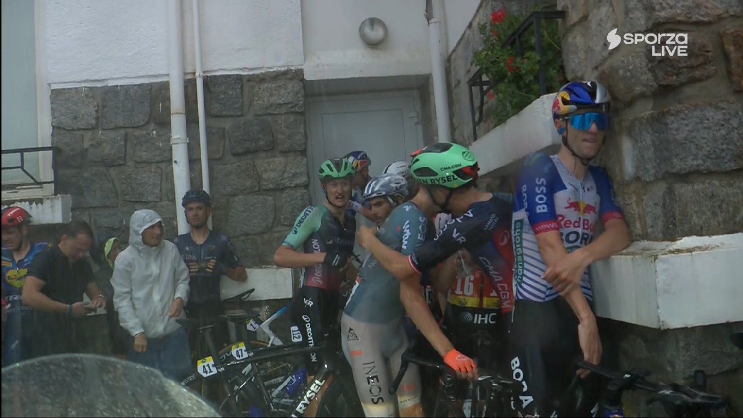 Heute.at - Gall flüchtete vor Hagel-Sturm bei Vuelta