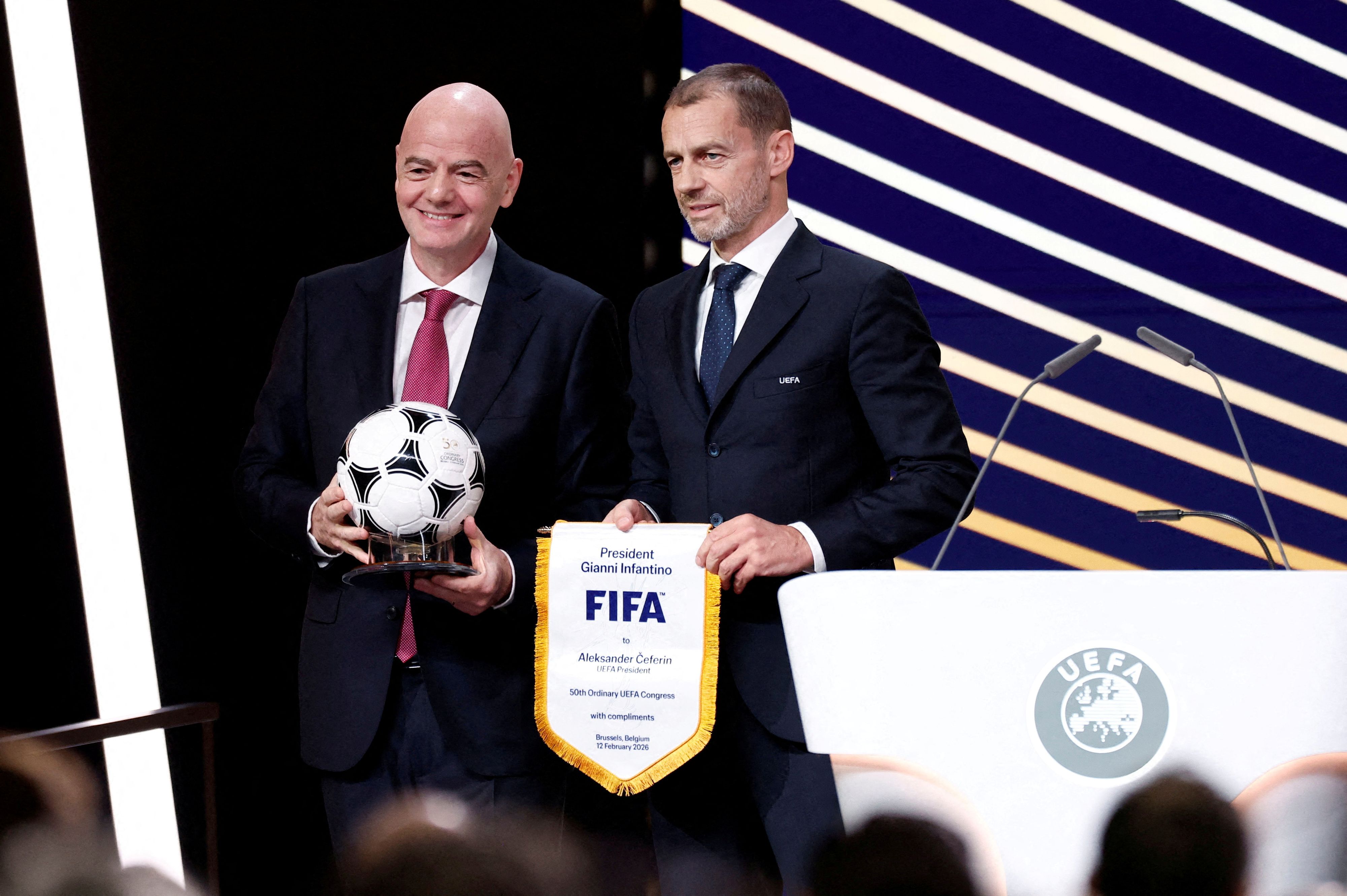 Heute.at - Ceferin sagt FIFA ab – wer fordert Infantino heraus?