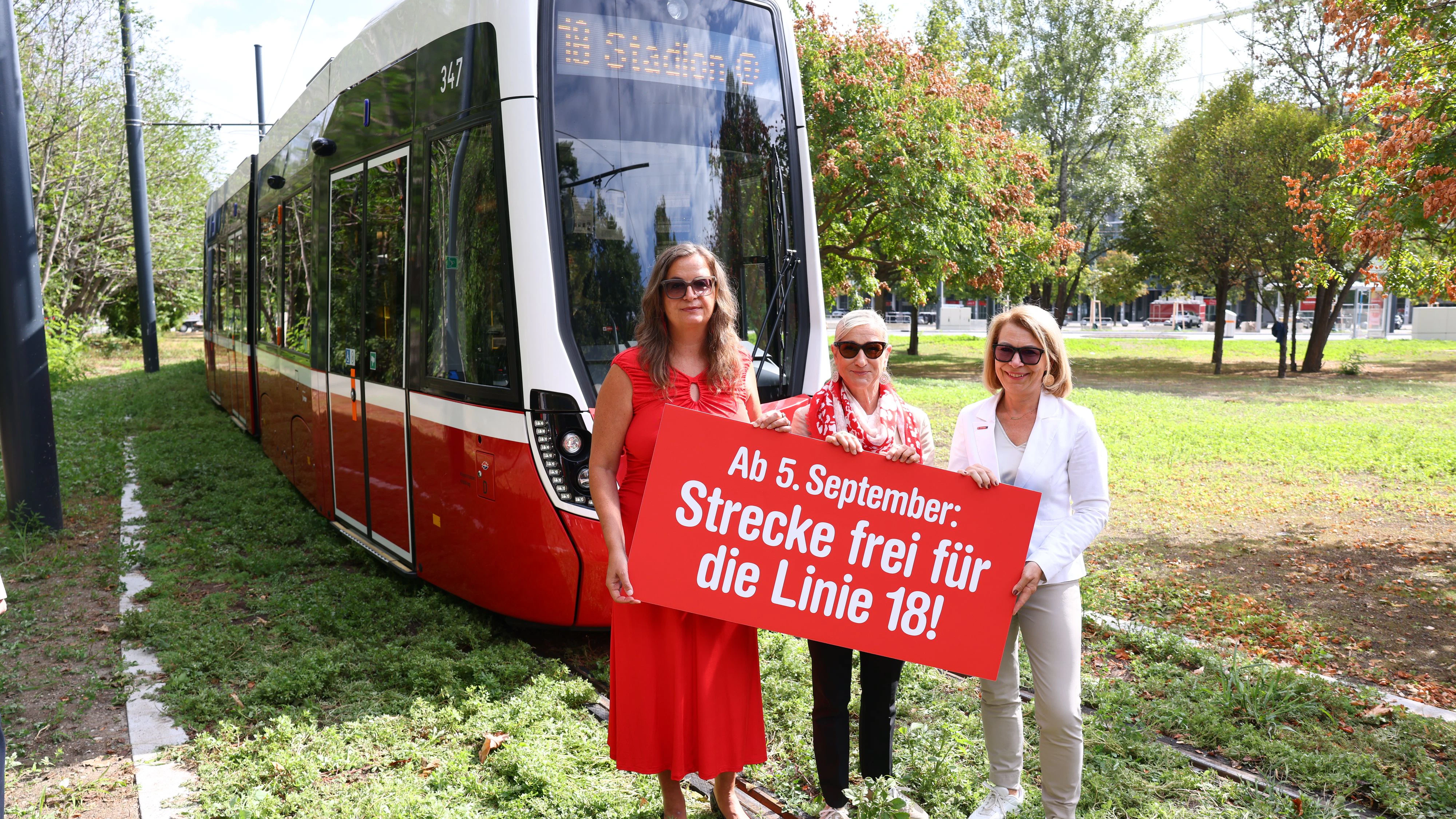 Heute.at - 18er fährt durch Prater – Autos müssen draußen bleiben
