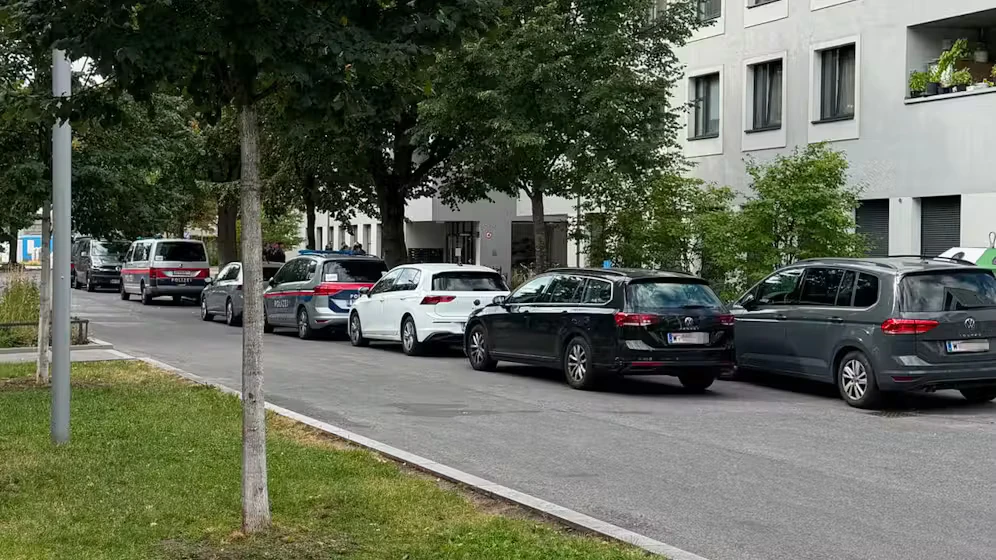 Die Ermittlungen laufen weiterhin auf Hochtouren. 