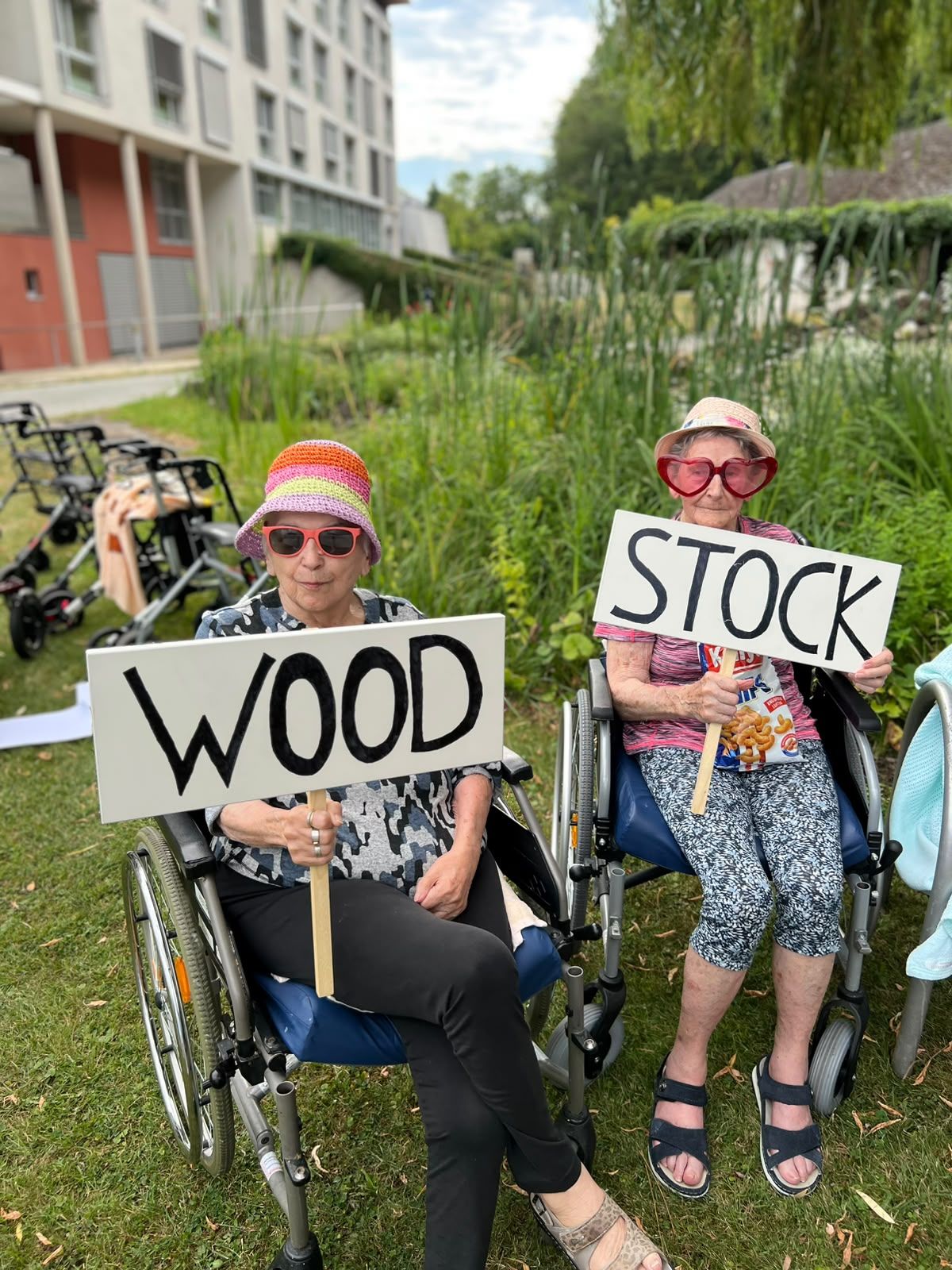 Heute.at - Pflegezentrum feiert Woodstock der Volksmusik