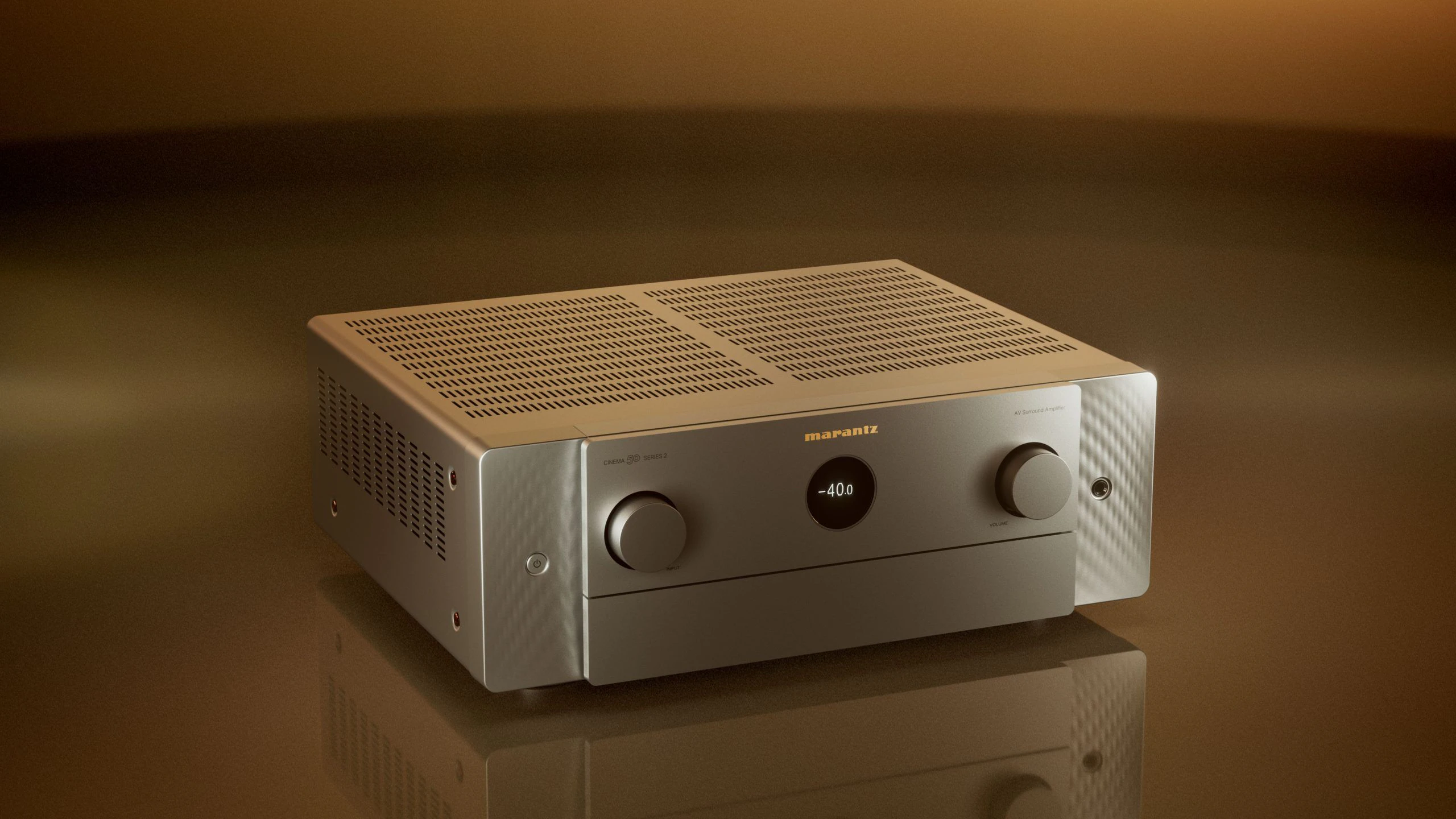 Marantz stellt die neue Cinema Serie 2 vor und erweitert sein Heimkino-Portfolio.