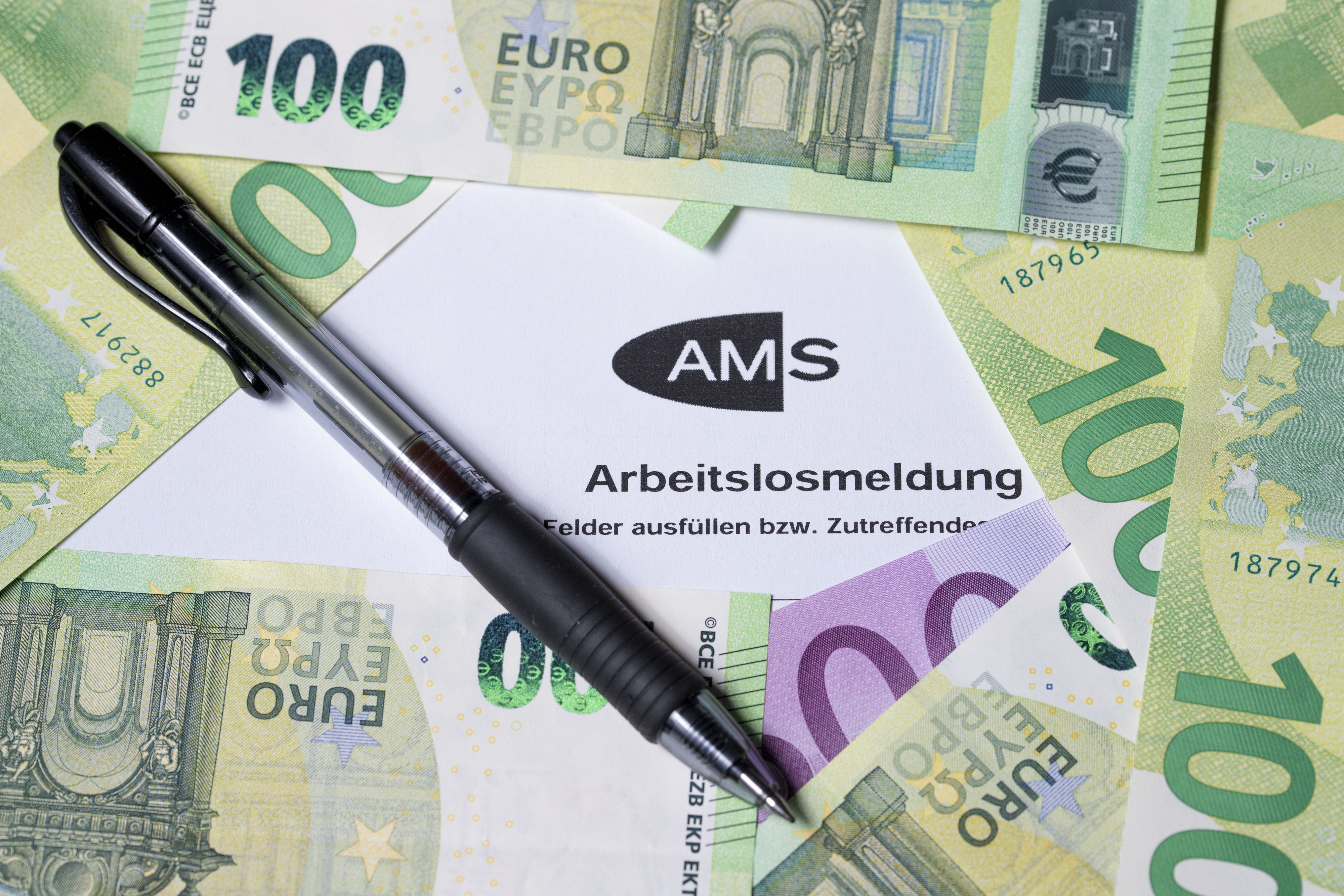 Neue Zahlen zeigen - so oft sperrte das AMS Arbeitslosengeld