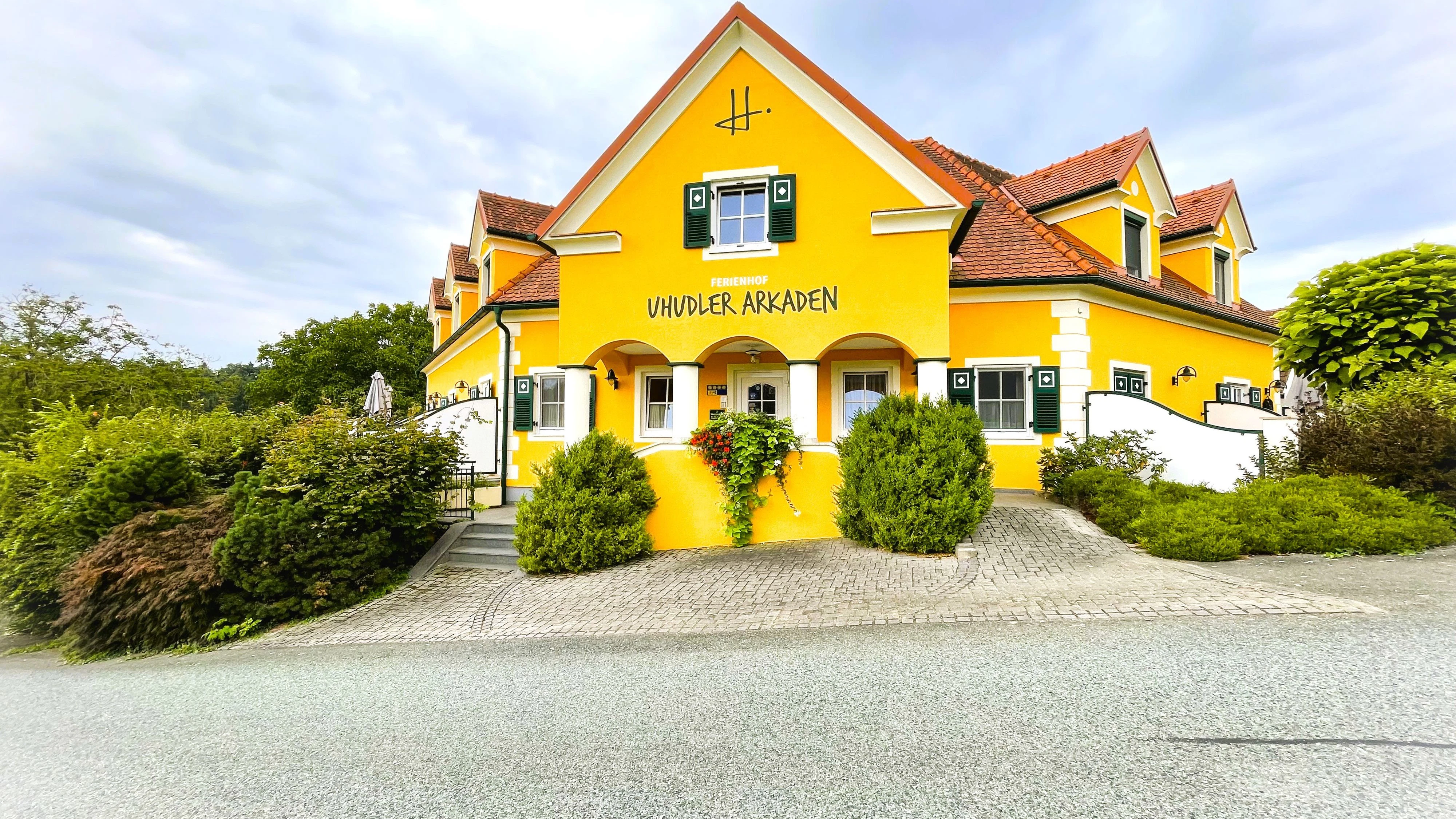 Heute.at - Urlaub in den Uhudler-Arkaden