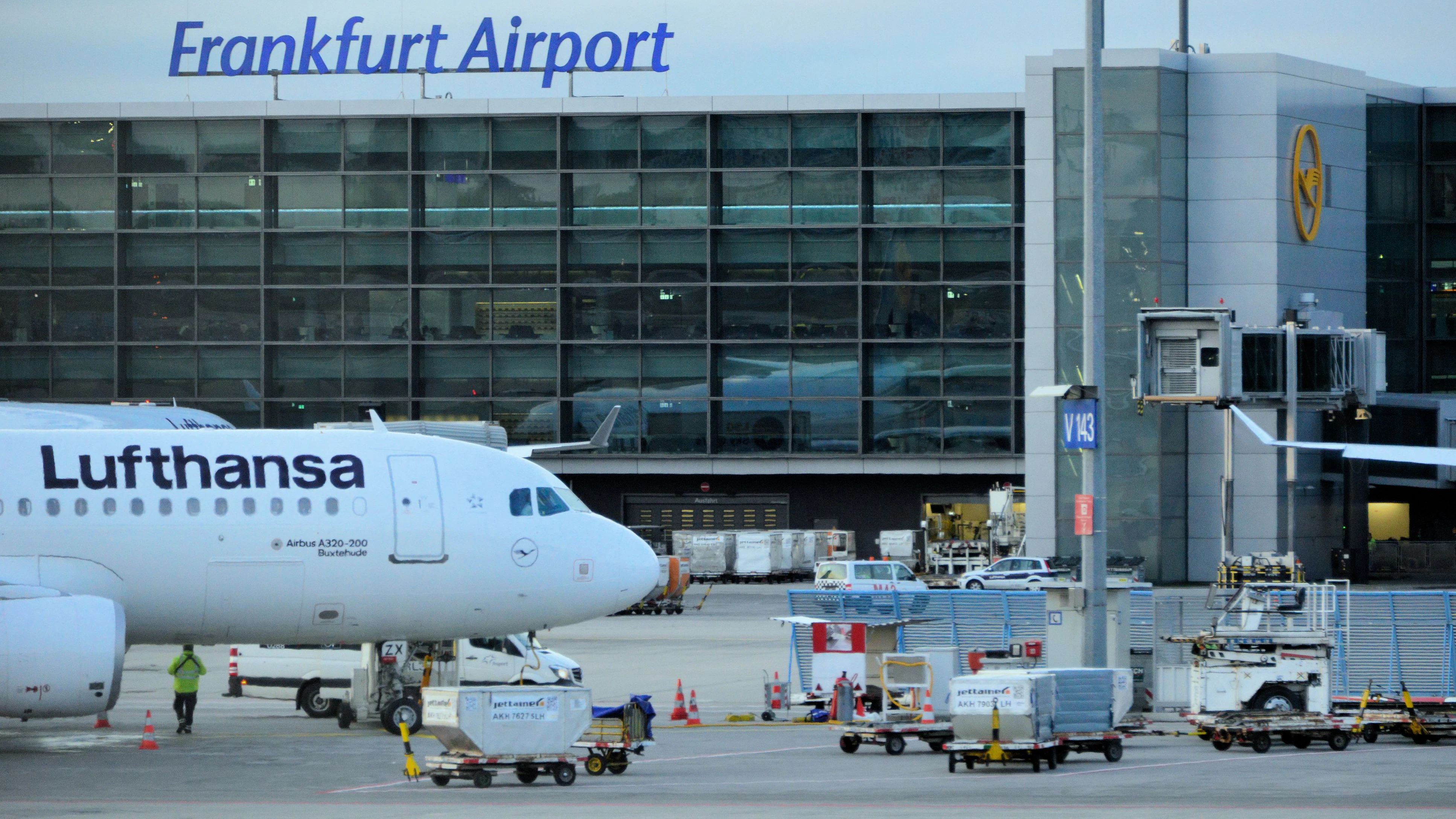 Heute.at - Keine Reisen – Flughafen-Anrainer an Malaria erkrankt