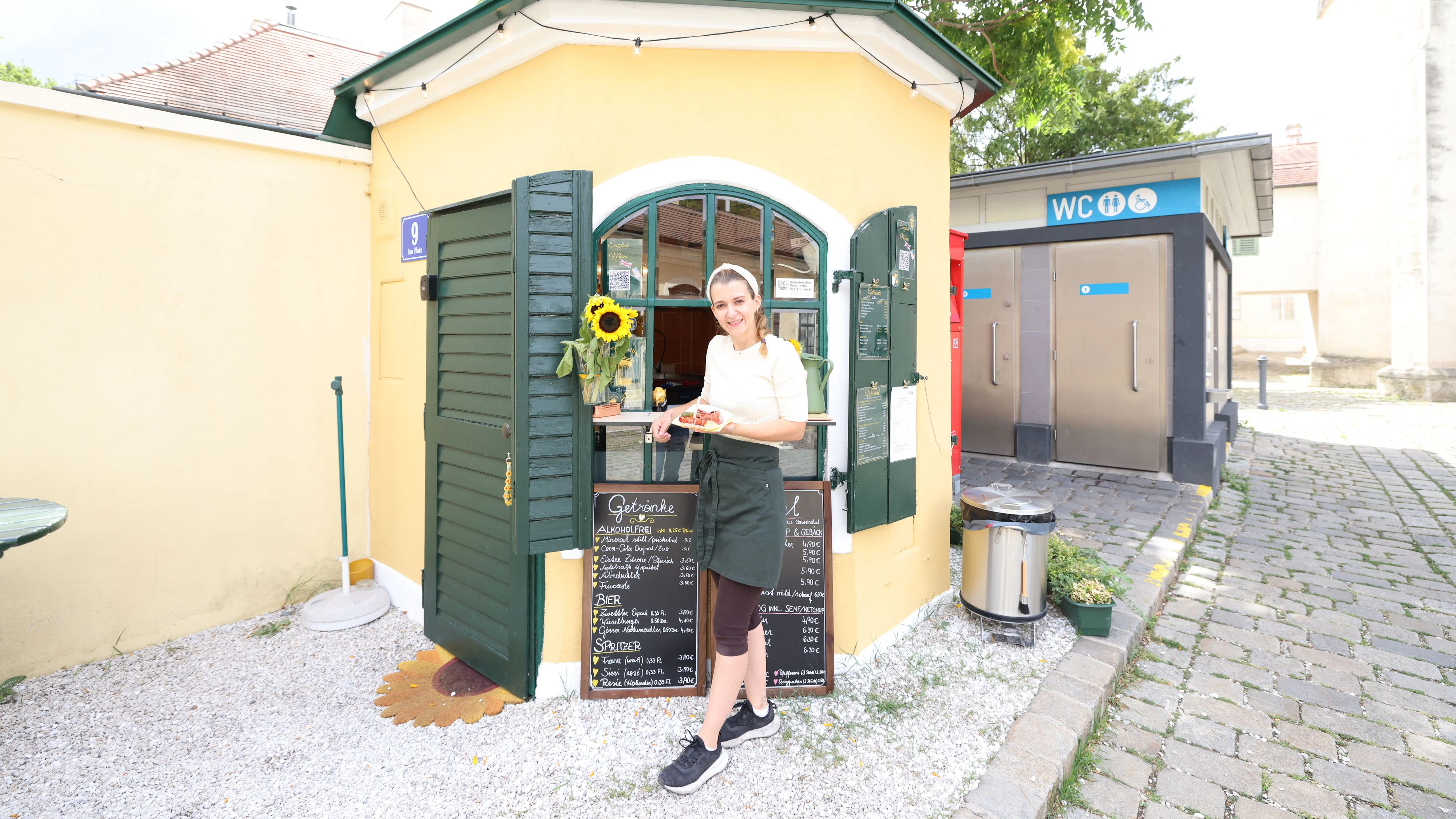 Der Wiener Würstel Pavillon war früher eine Mobil-Tankstelle.