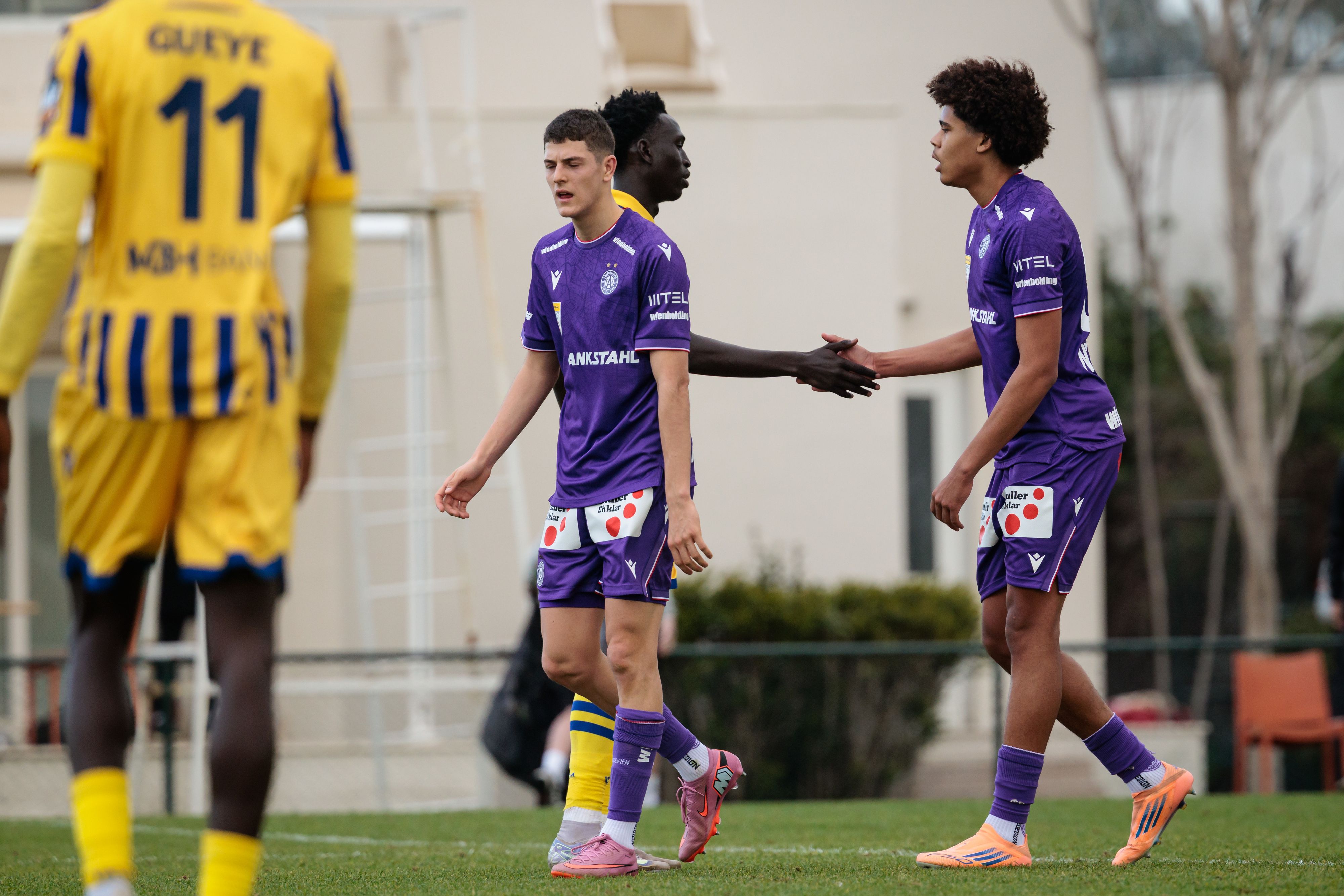 Vasilije Markovic und Ifeanyi Ndukwe.