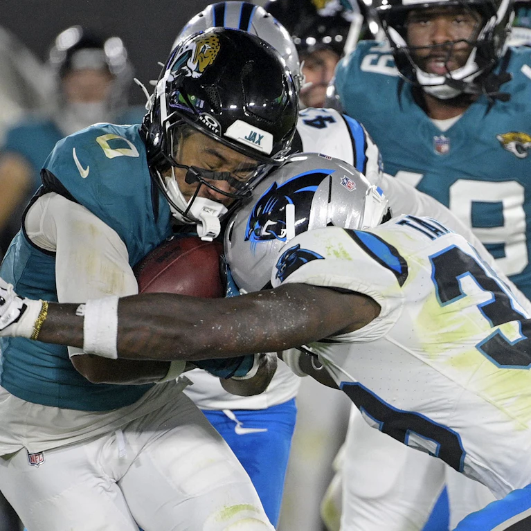 Jeder vierte (Ex-) Spieler der US-Profiliga NFL, der im Untersuchungszeitraum verstarb, litt unter der degenerativen Hirnerkrankung CTE, so die Untersuchung. Und: Das Studienergebnis lässt sich auch auf andere Kontaktsportarten umlegen. Was man bisher weiß.