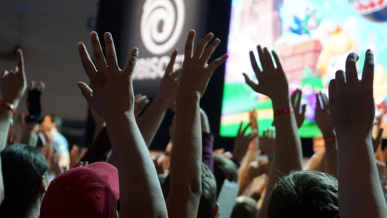 Gamescom: Fans feiern die Eröffnungsshow in Köln