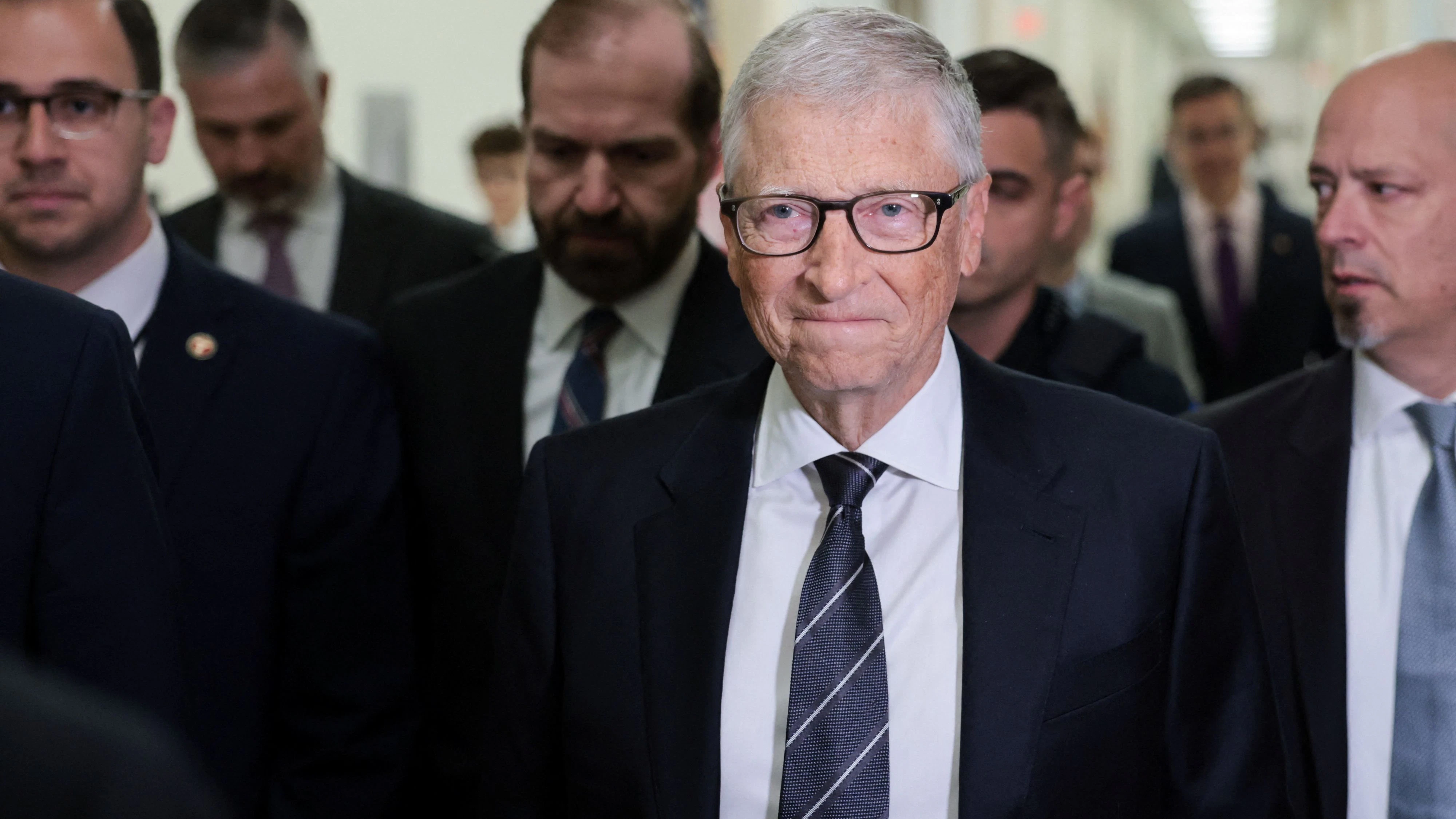 Heute.at - Gates schlägt Alarm: KI wird Millionen Jobs vernichten