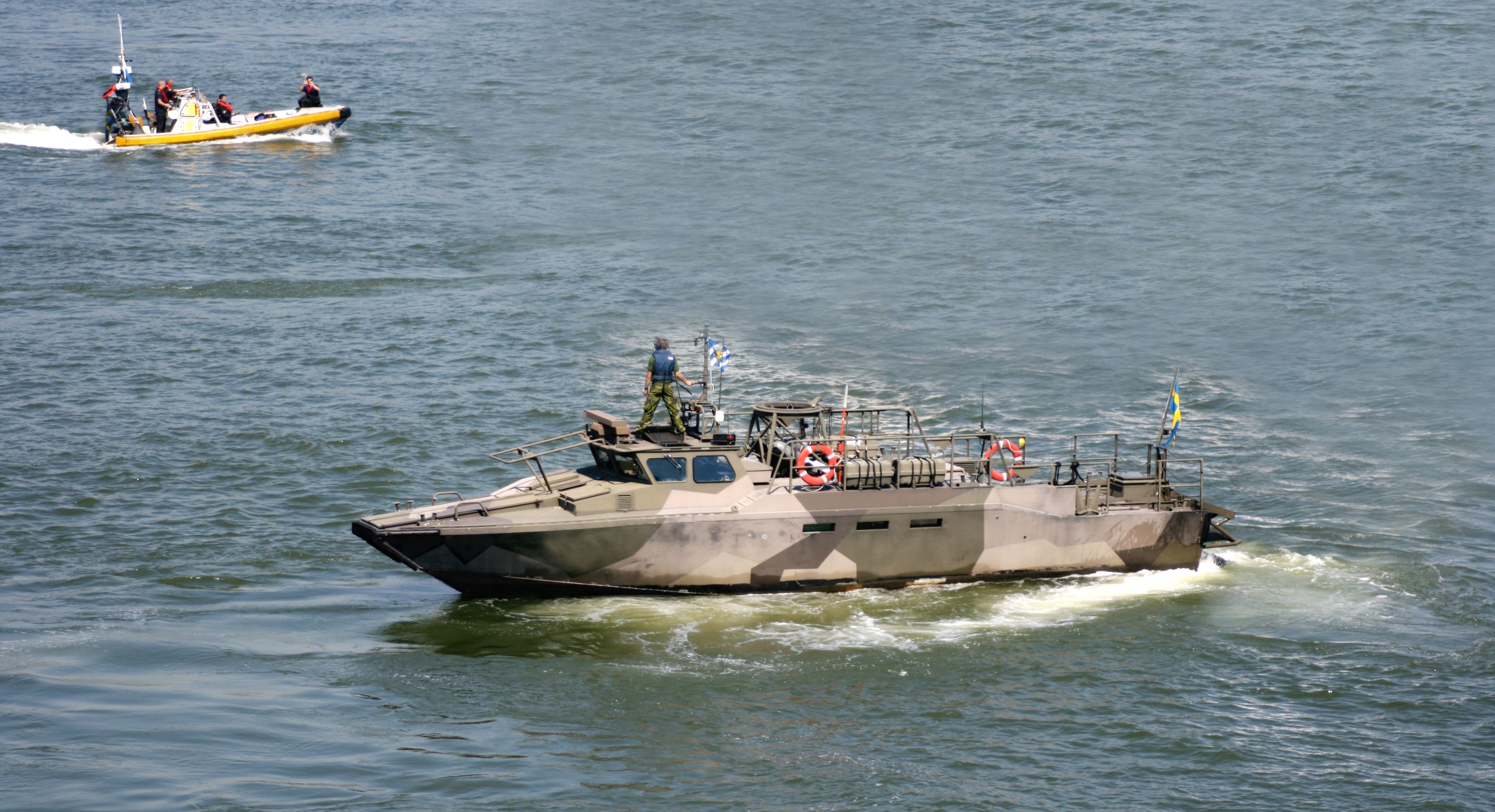 Heute.at - Männer tarnen Boot als Kriegsschiff, um Geld zu sparen