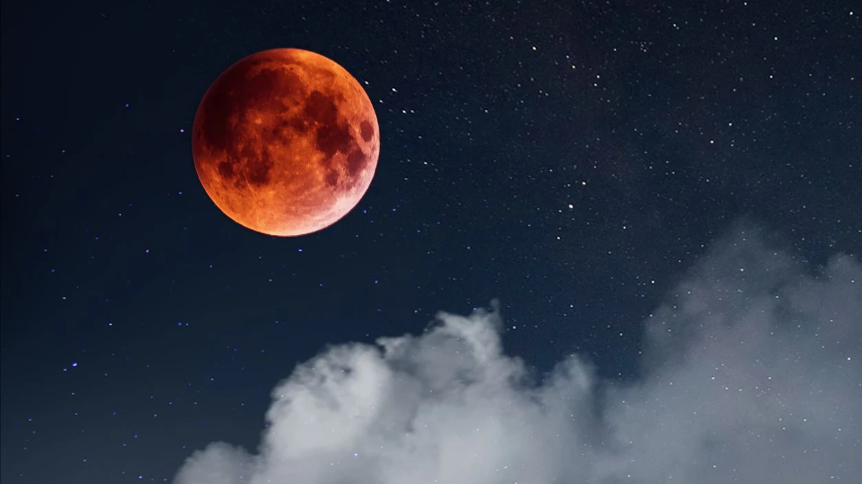 Heute.at - Unheimliche Blutmond-Finsternis über Österreich
