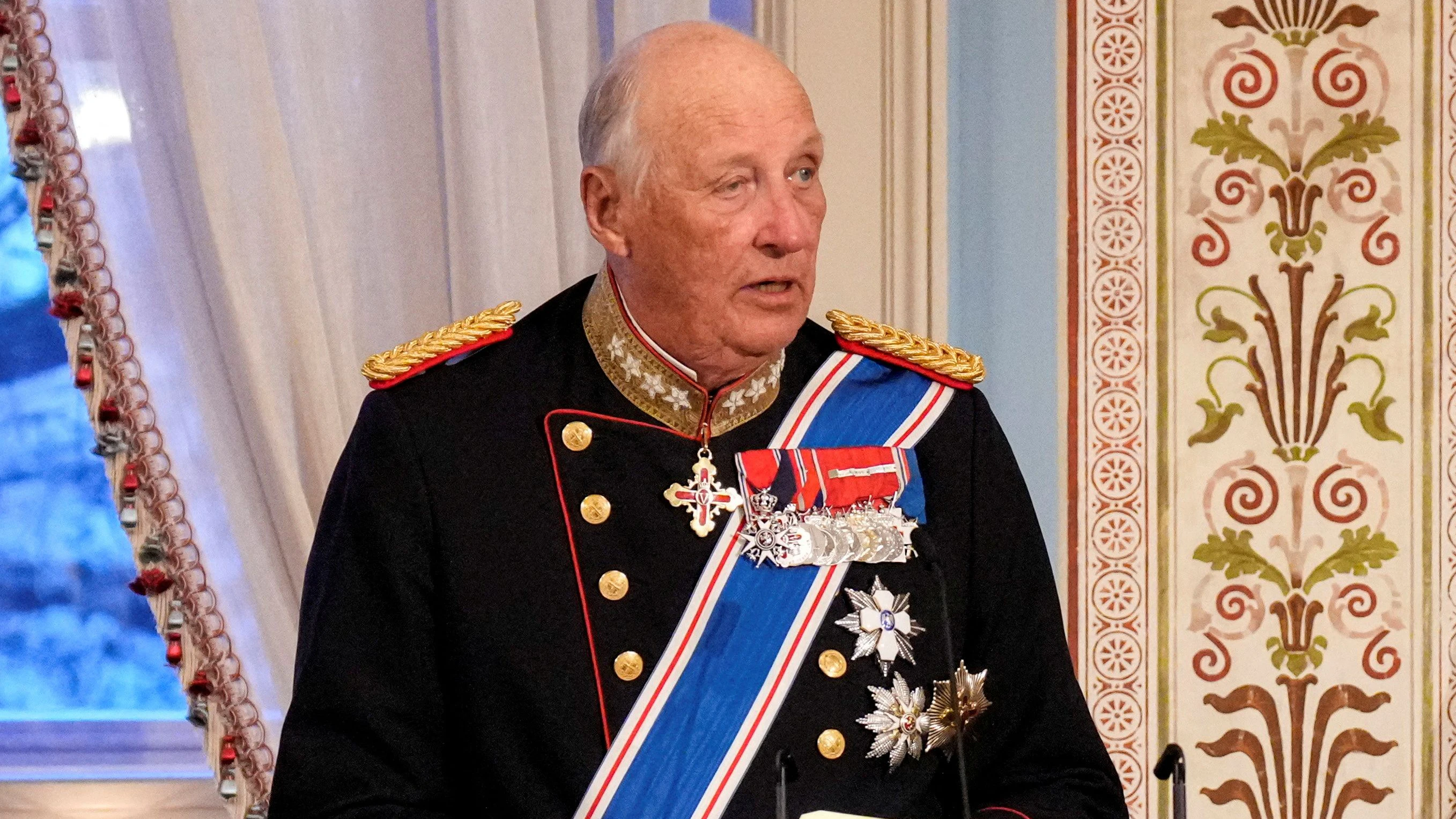 Heute.at - Extrem ernst – Familie wacht an König Haralds Bett