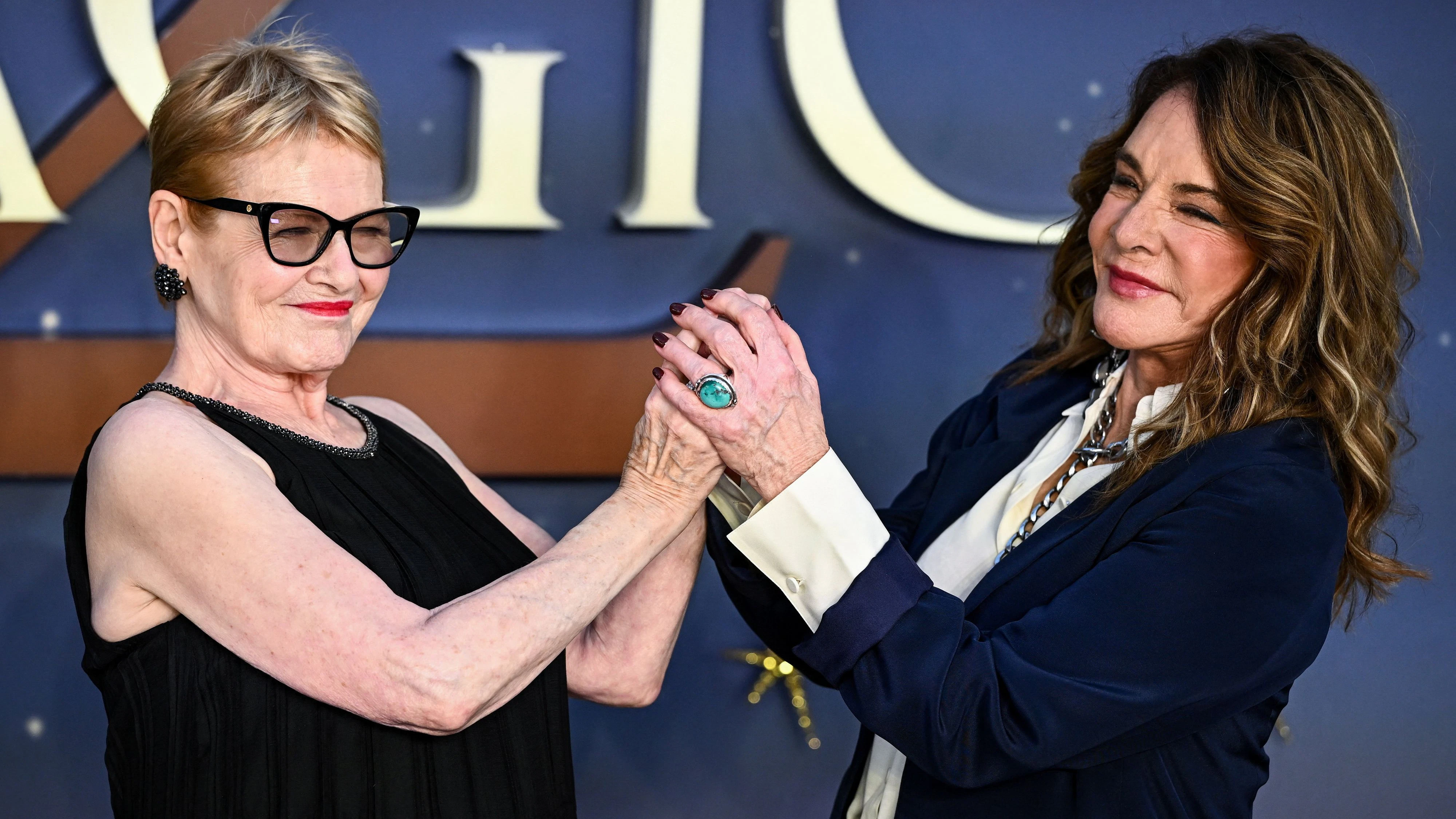 Stockard Channing gemeinsam mit Dianne Wiest bei der Europa-Premiere von "Zauberhafte Schwestern 2".