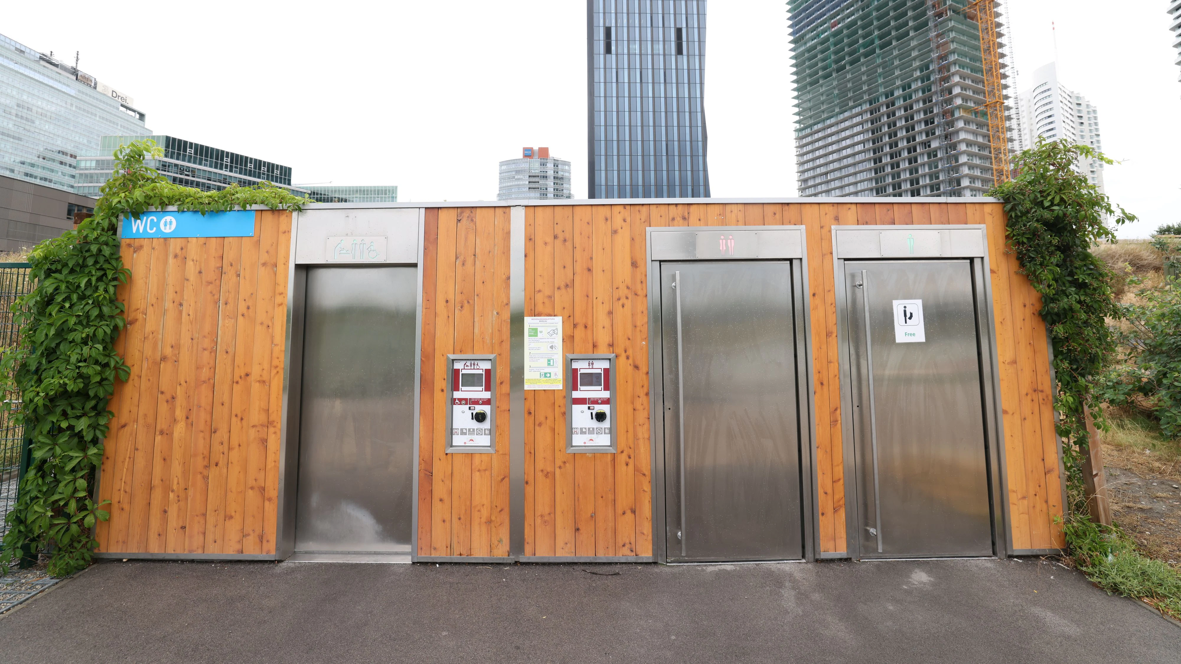 Heute.at - Gratis-Klo für alle? Wien prüft Ende der WC-Gebühr