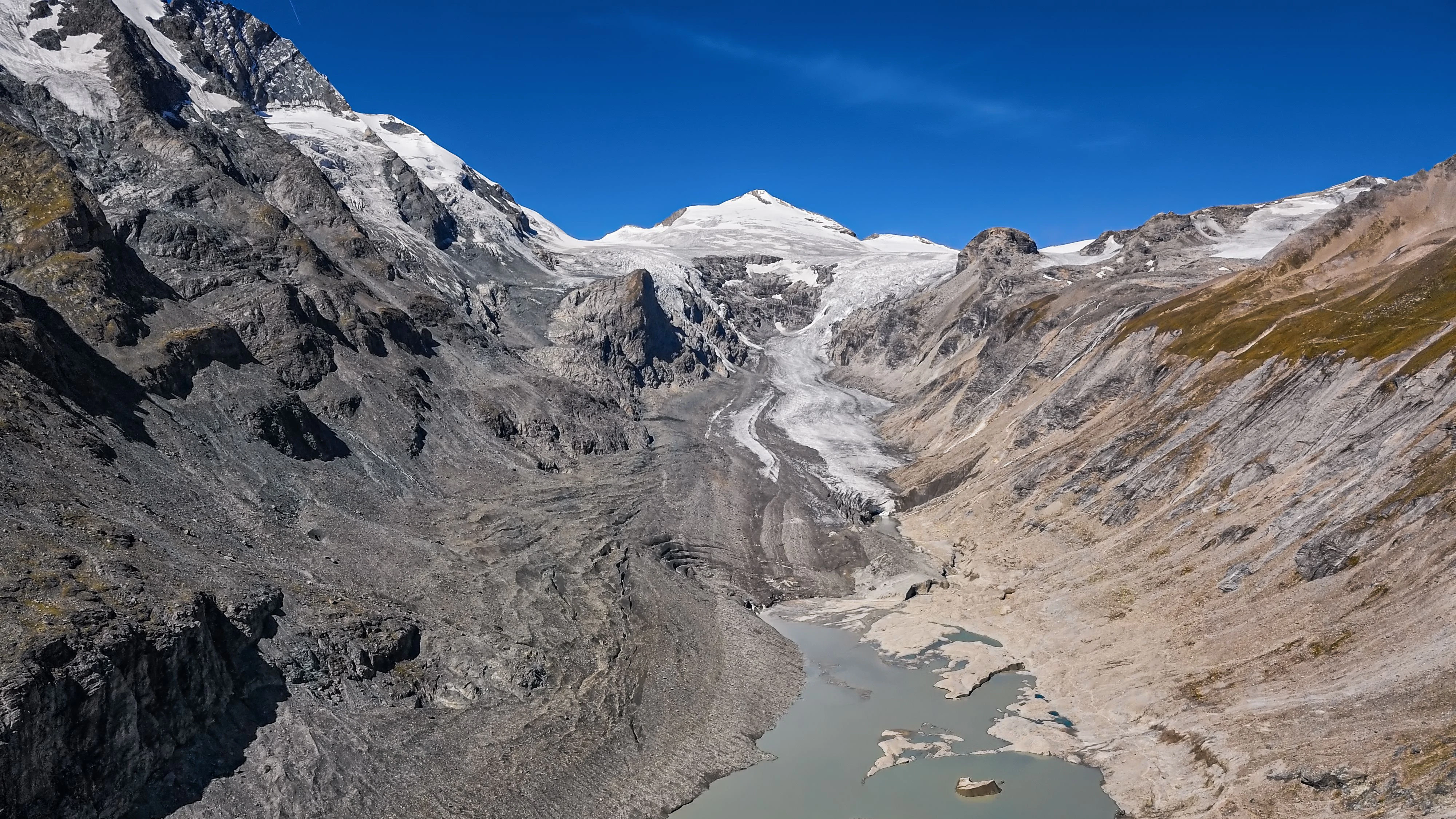 Heute.at - Bergführer attackiert am Glockner anderen Alpinisten