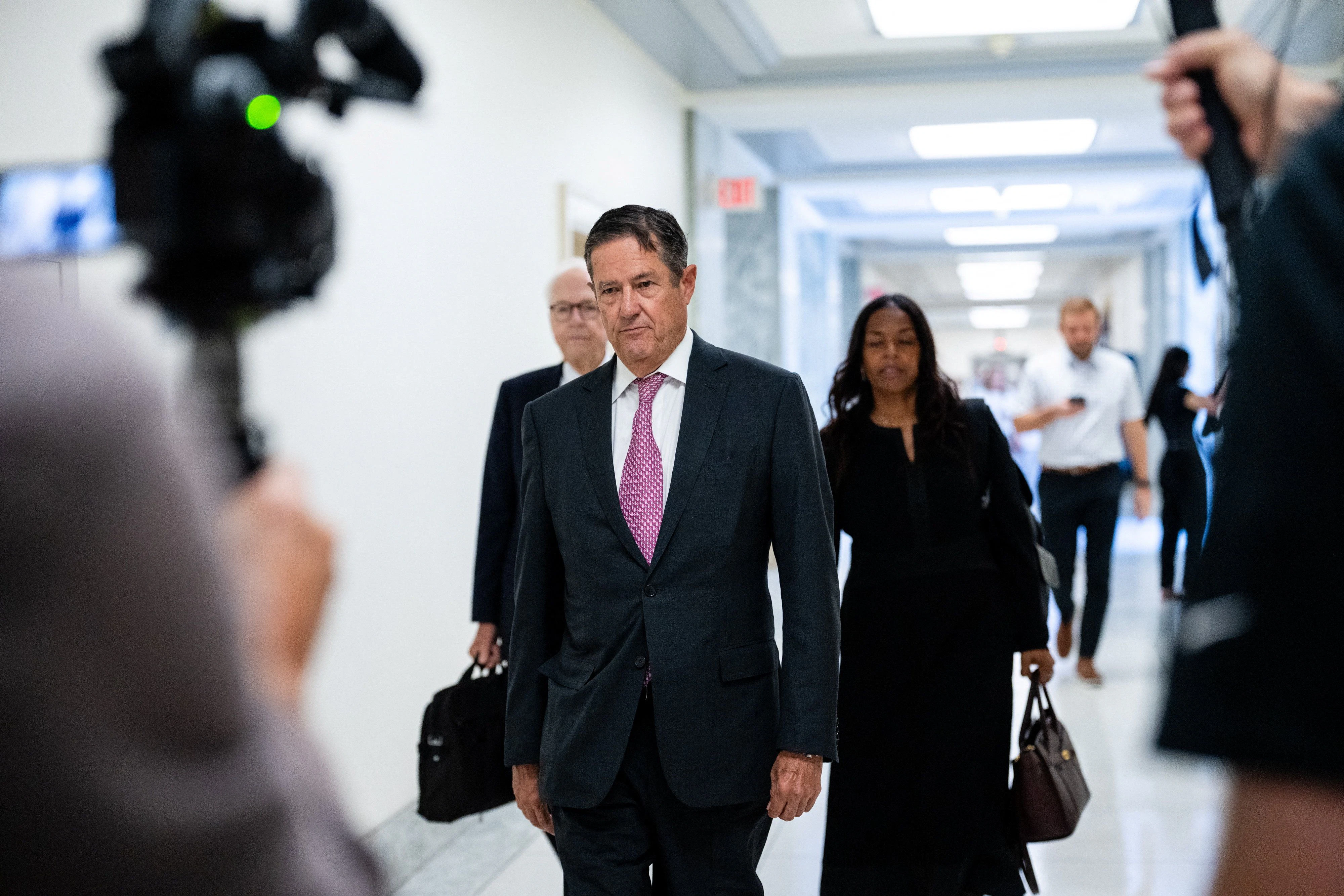 Sagte im vergangenen Juli vor dem U.S. House Oversight Committee aus: der ehemalige Top-Banker und Epstein-Intimus Jes Staley